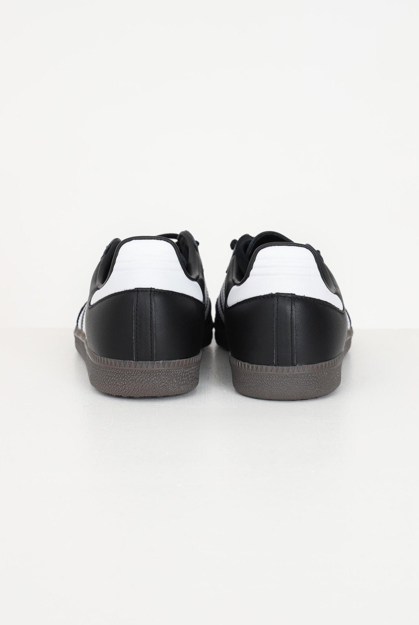 Sneakers Samba OG nere per uomo e donna B75807 . ADIDAS ORIGINALS
