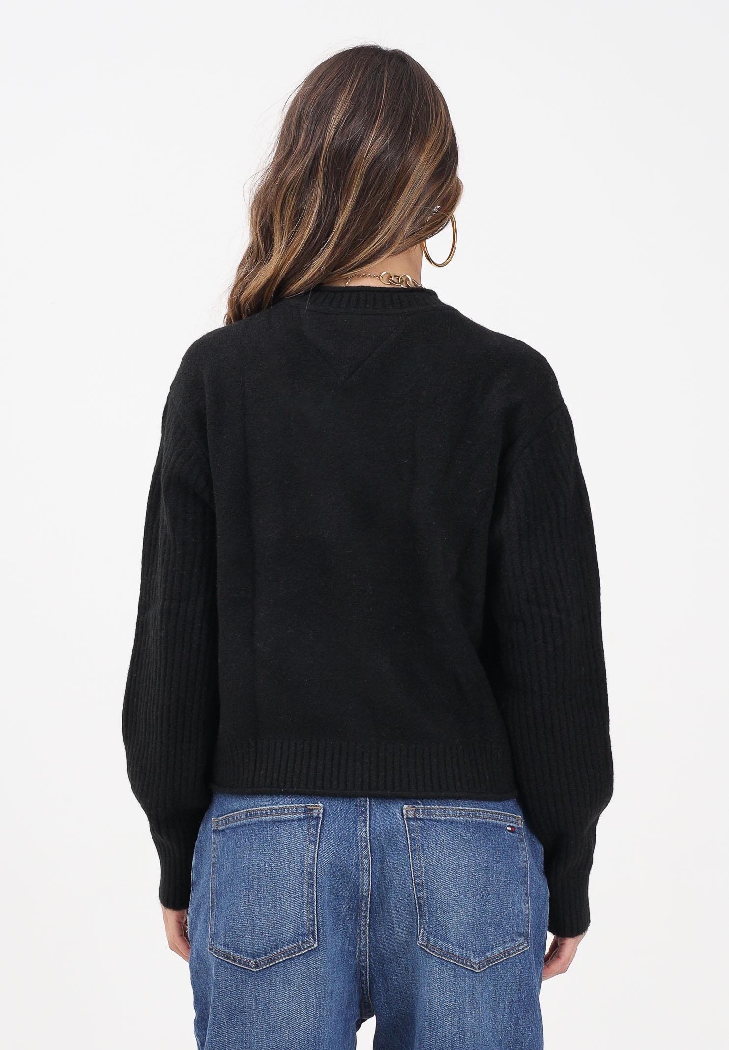 TOMMY JEANS Maglioncino girocollo nero da donna con logo DW0DW21782HEV TOMMY JEANS