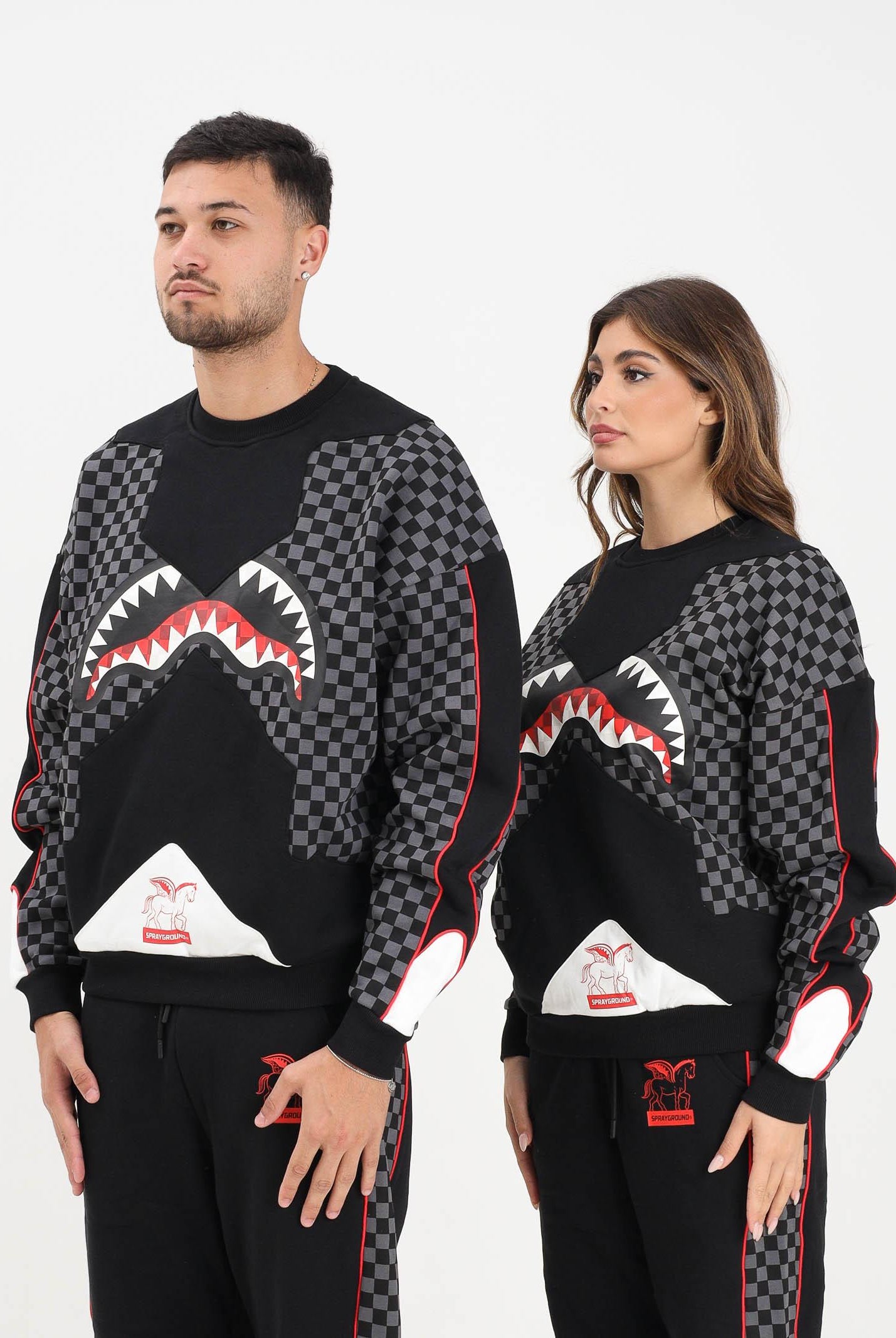 SPRAYGROUND Felpa girocollo Triple Decker Heir to the Throne nera e grigia per uomo e donna SP774GGREY  SPRAYGROUND