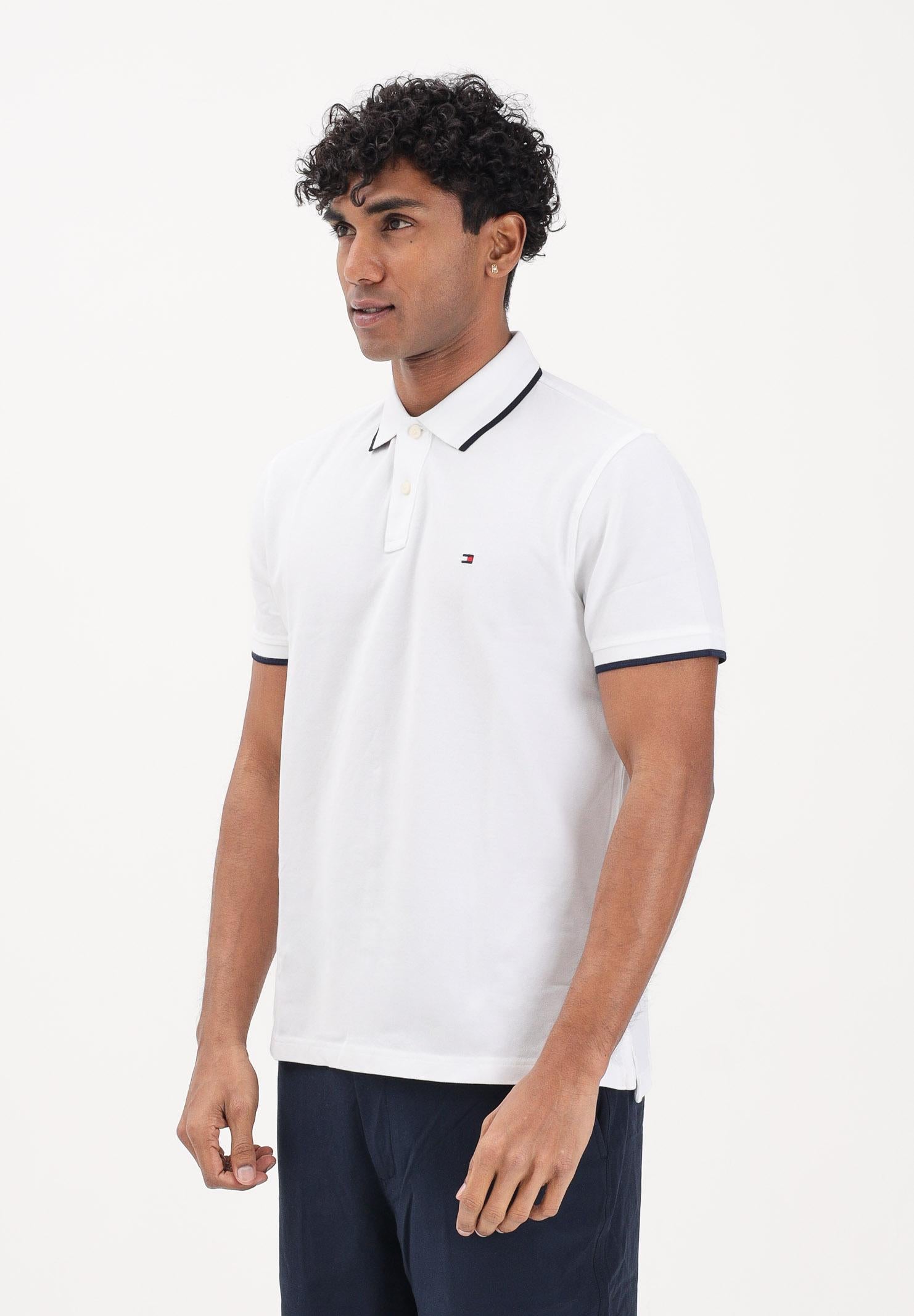 TOMMY HILFIGER Polo a manica corta bianca da uomo con logo MW0MW42748 YBR TOMMY HILFIGER