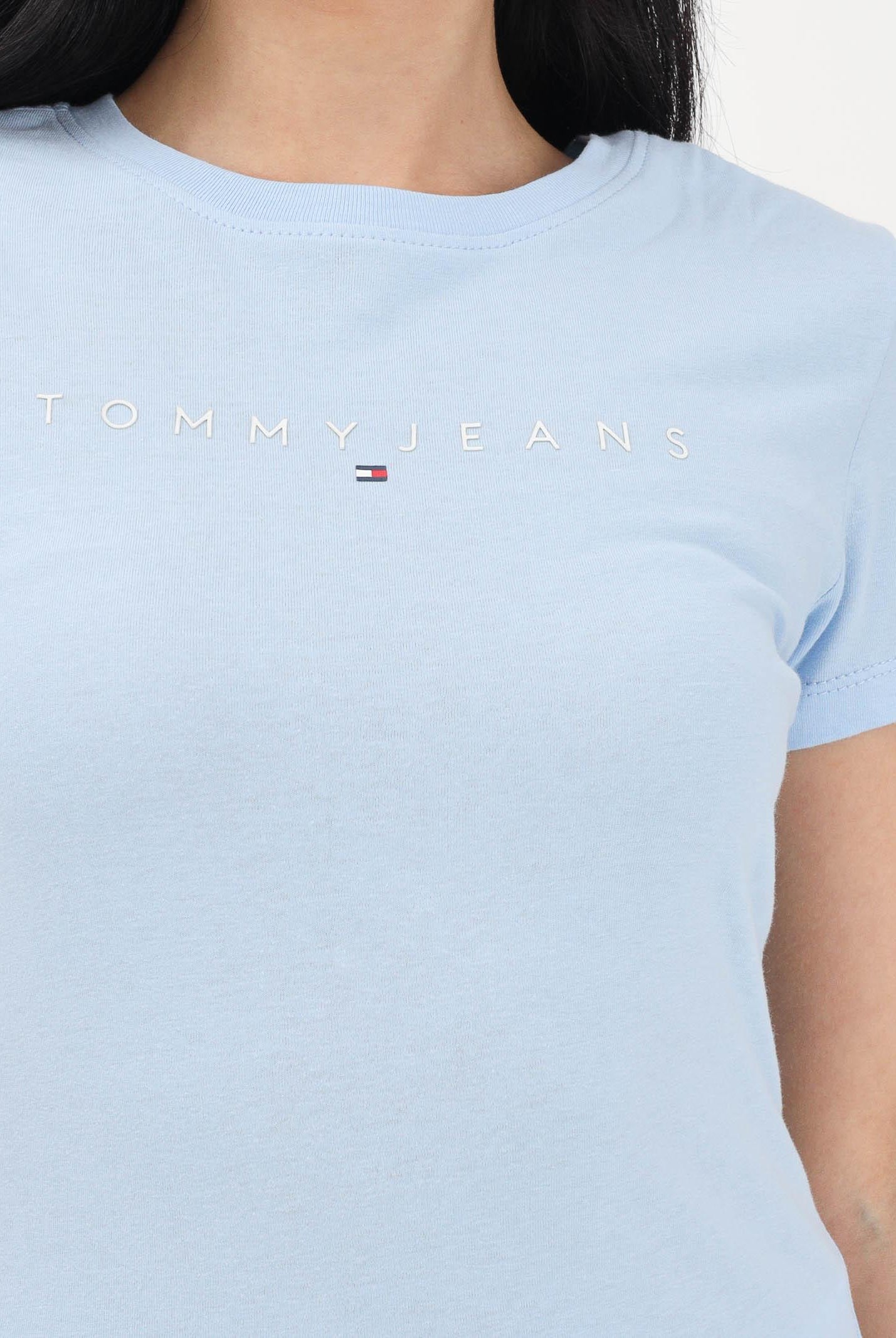 TOMMY JEANS T-shirt a manica corta azzurra da donna con logo DW0DW18398 C1T TOMMY JEANS