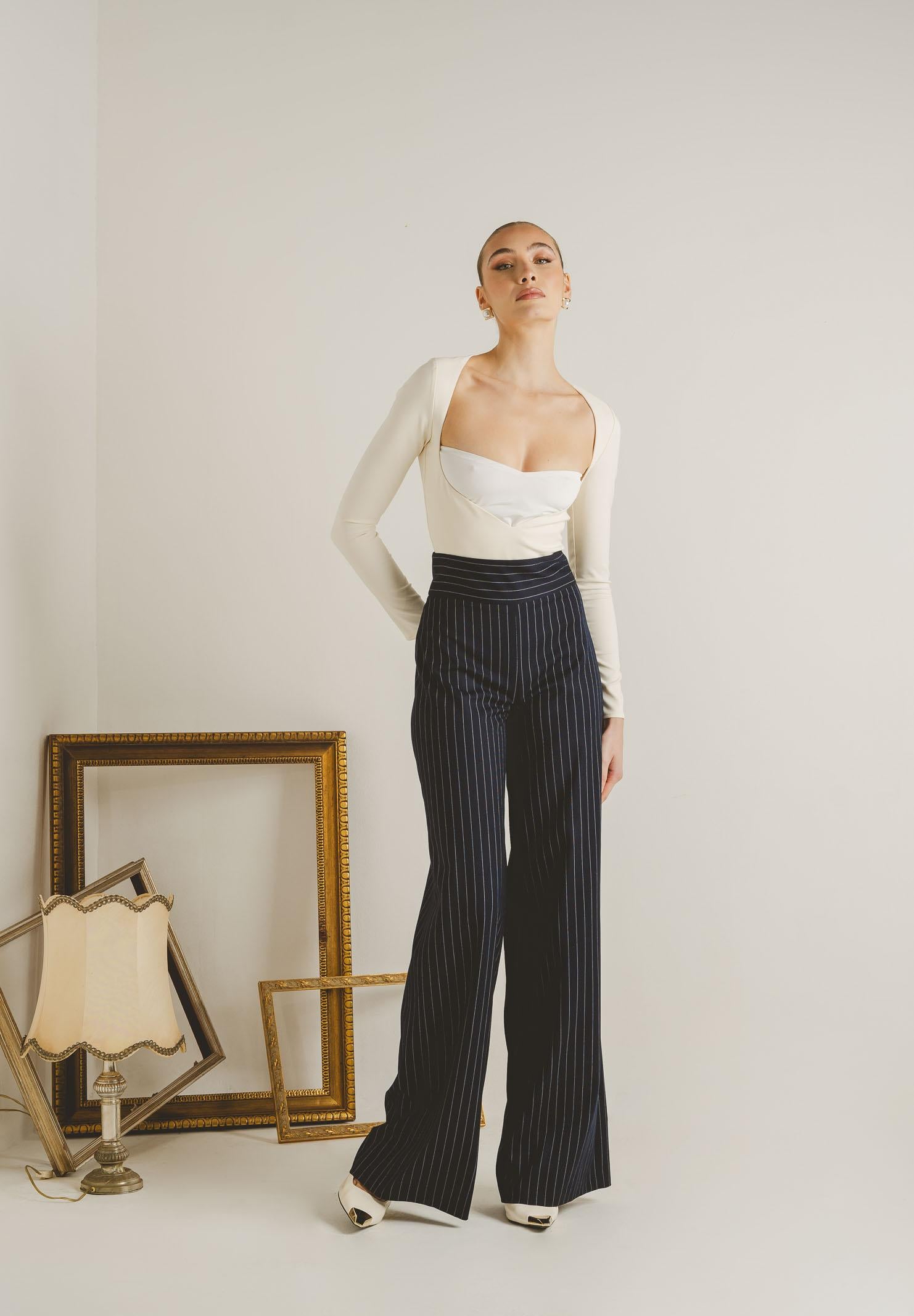 SANTAS Pantalone elegante POUVOIR blu da donna con micro gessatura verticale PV2626 BL SANTAS