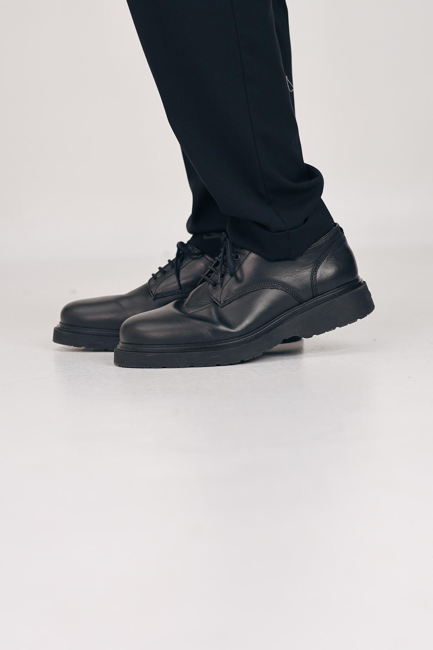 Scarpe stringate nere da uomo HM0HM01574BEH BEH CALVIN KLEIN JEANS