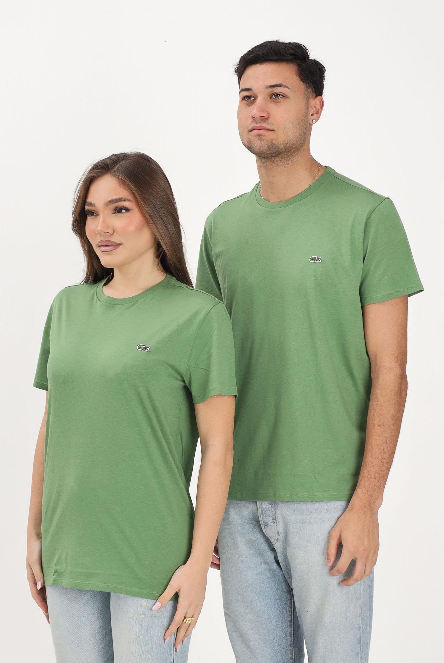 LACOSTE T-shirt a manica corta verde prato per uomo e donna con patch logo TH6709 02M LACOSTE