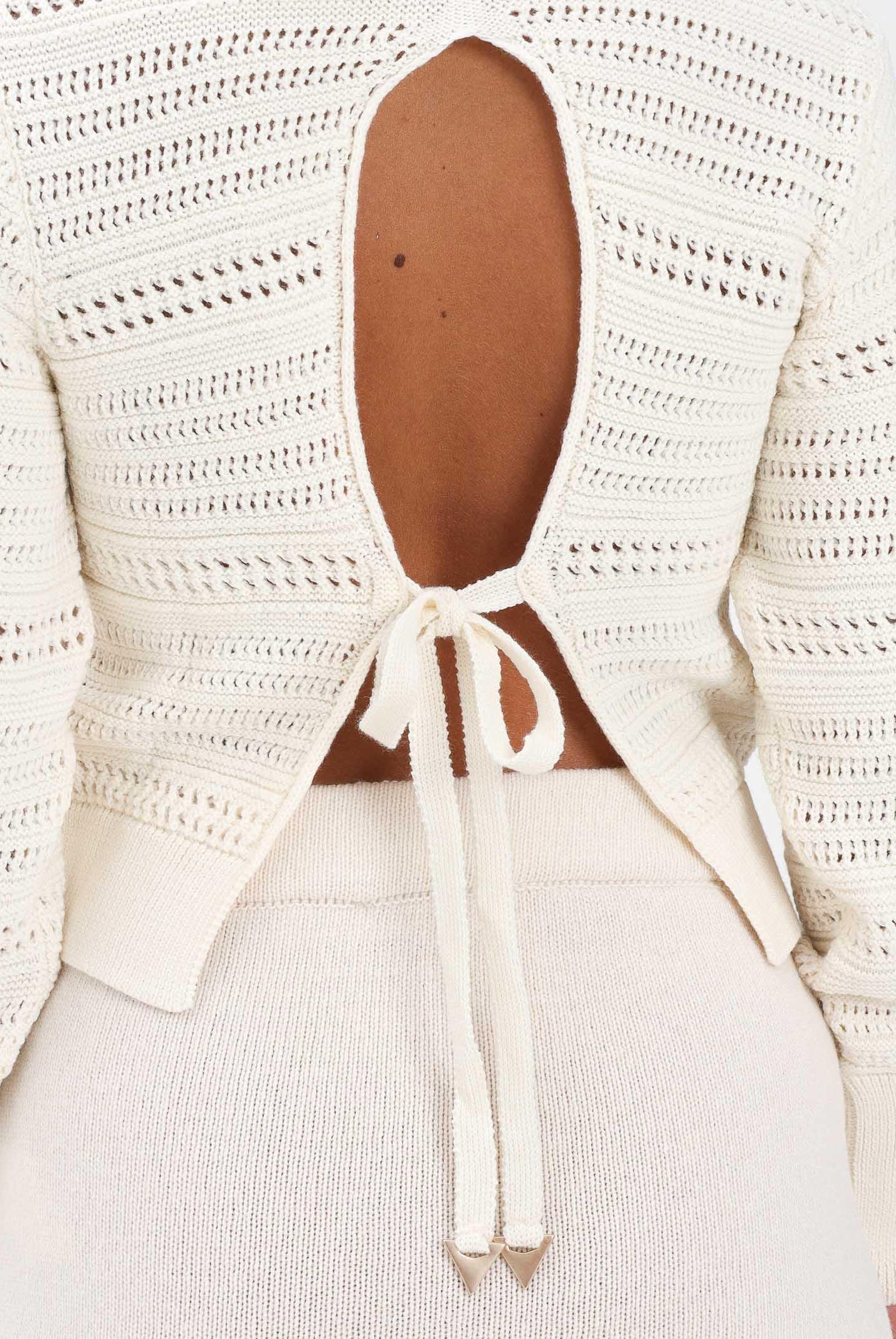 AKEP Maglia girocollo panna da donna con lavorazione a righe traforate MGKD11064 V3 AKEP