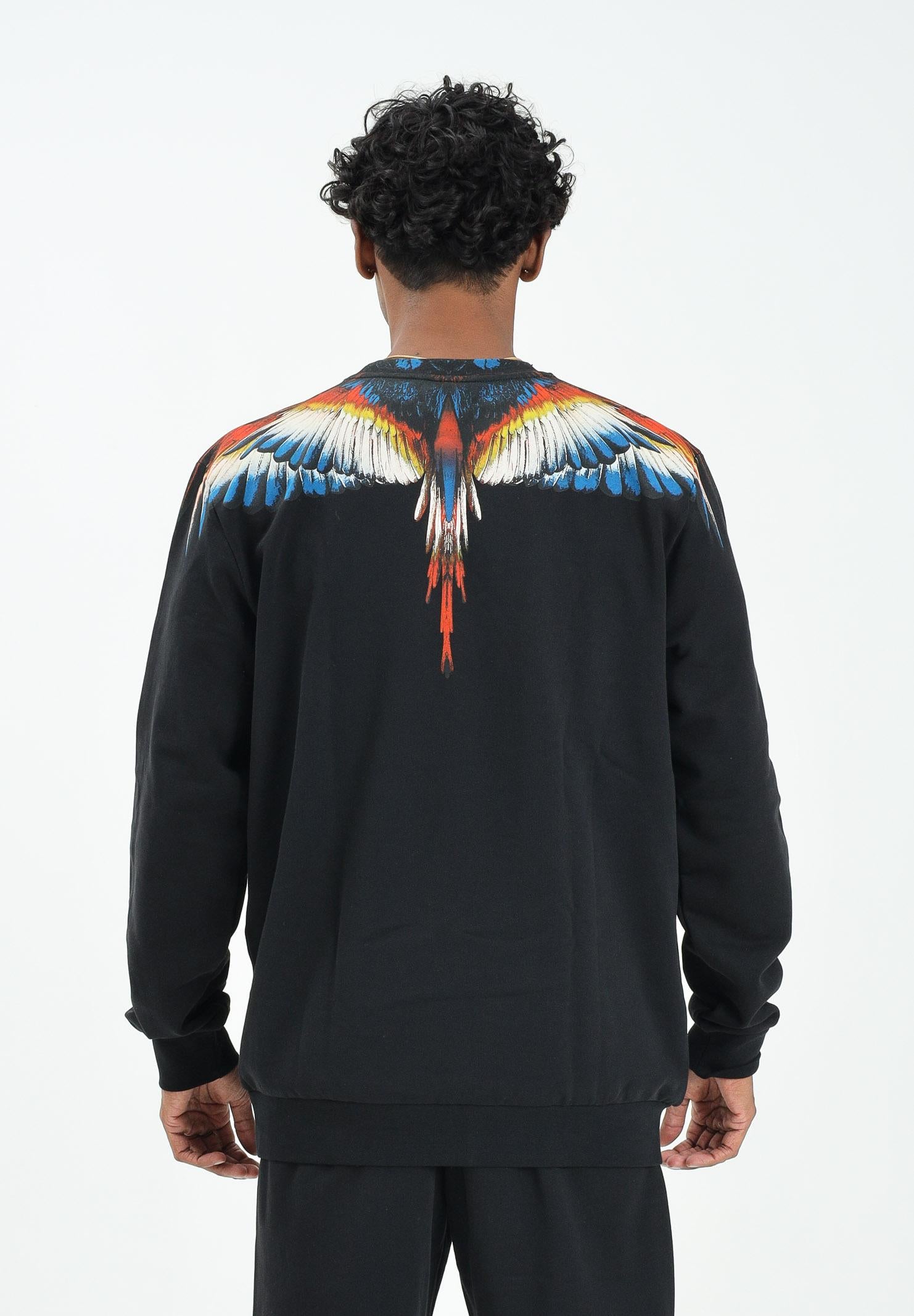 MARCELO BURLON COUNTY OF MILAN Felpa girocollo nera da uomo con stampa ali F5CAMASW025 110 MARCELO BURLON COUNTY OF MILAN