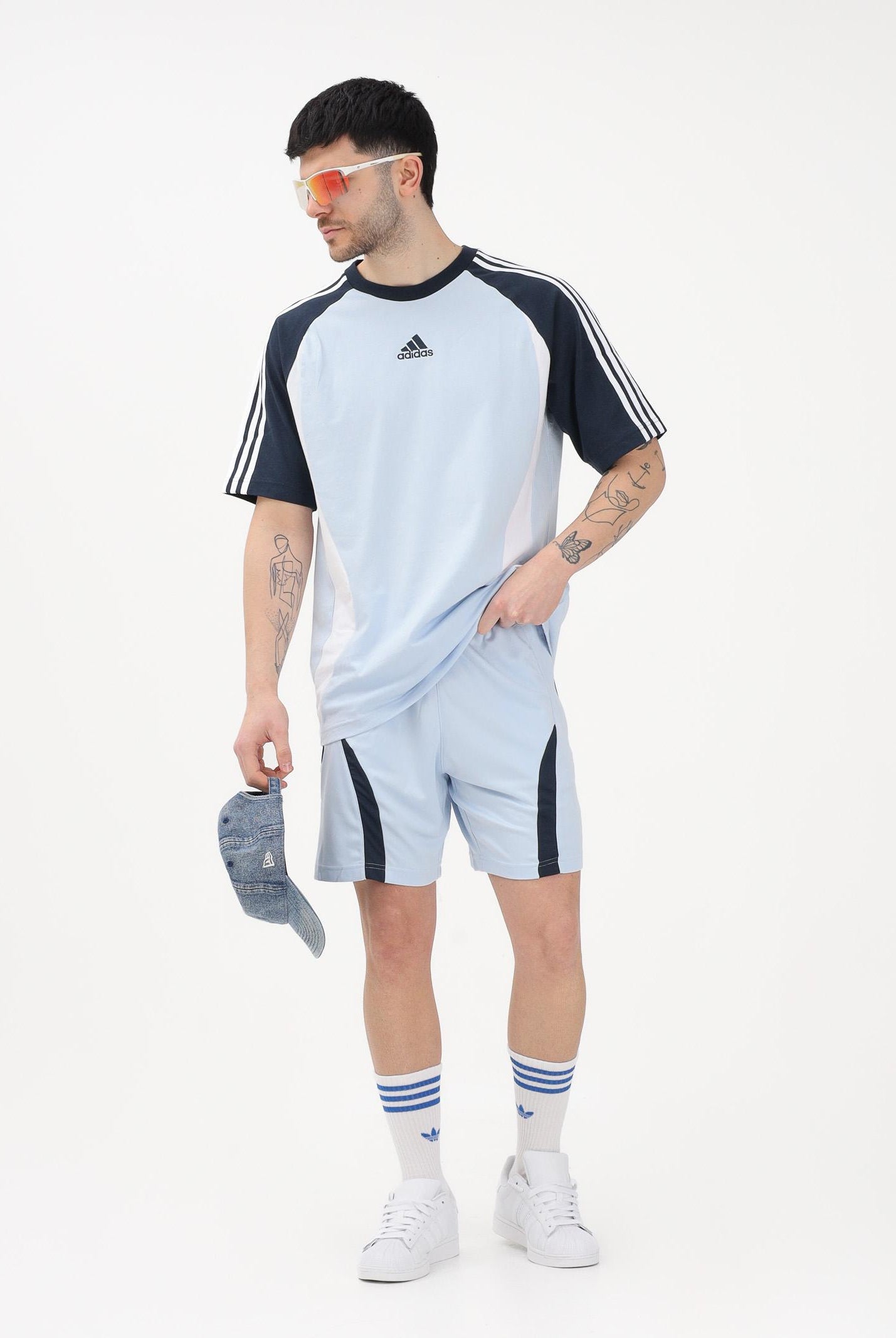 ADIDAS ORIGINALS T-shirt a manica corta Adicolor Teamgeist celeste da uomo KD4350 . ADIDAS ORIGINALS