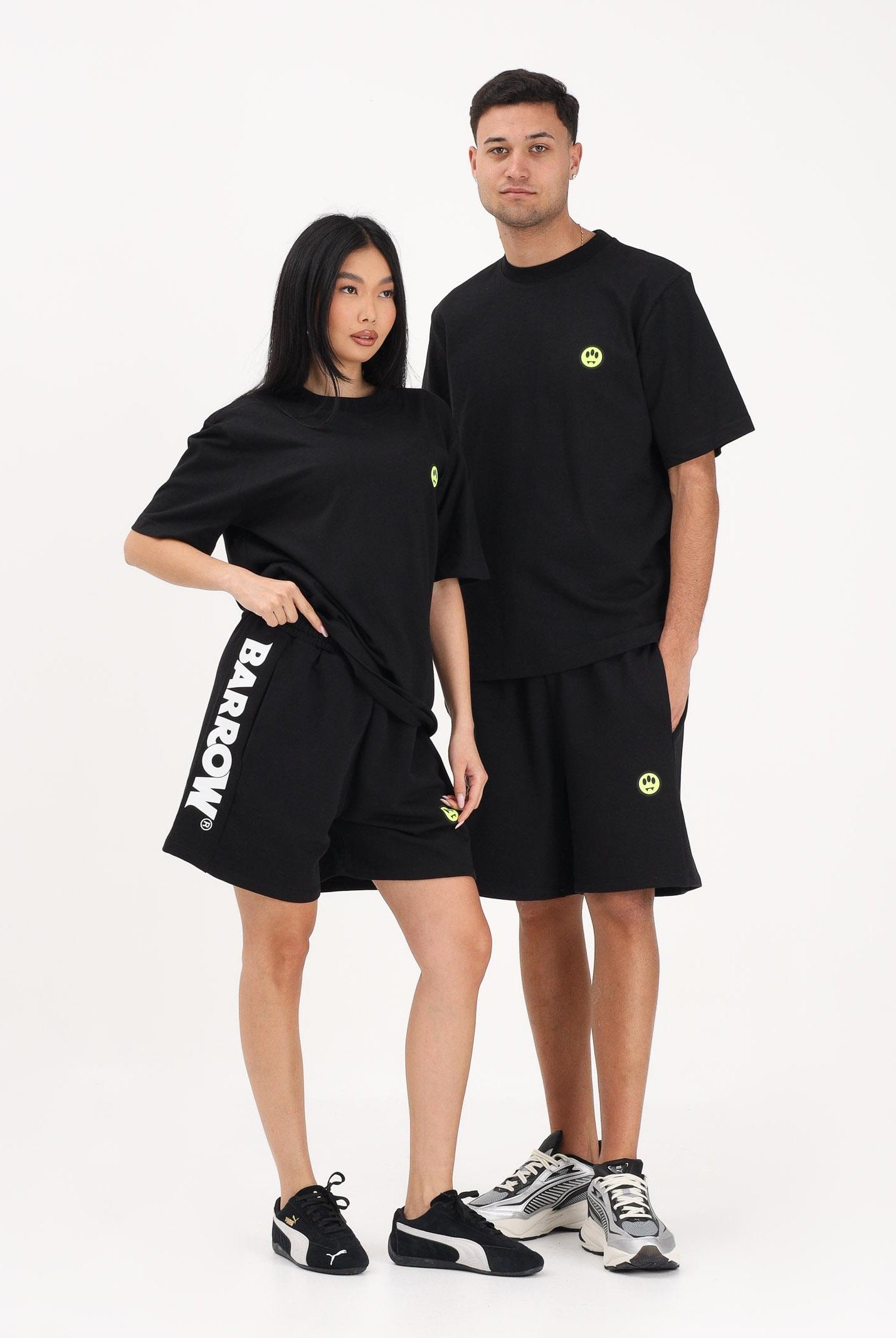 BARROW Shorts sportivo nero per uomo e donna con stampa logo S6BWUABE004 11006 BARROW