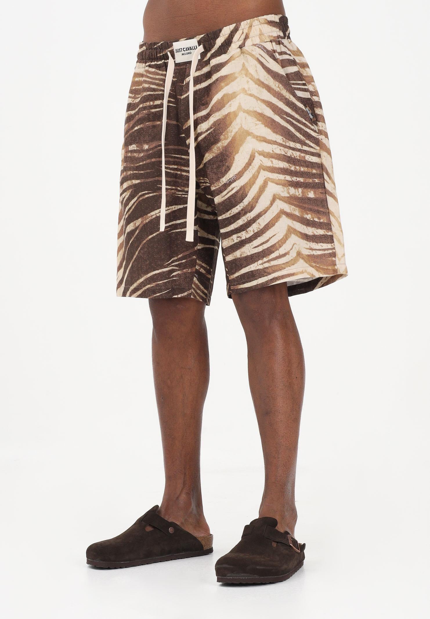 JUST CAVALLI Shorts beige da uomo con stampa animalier effetto tigre 80OADF02CNF06 R83 JUST CAVALLI
