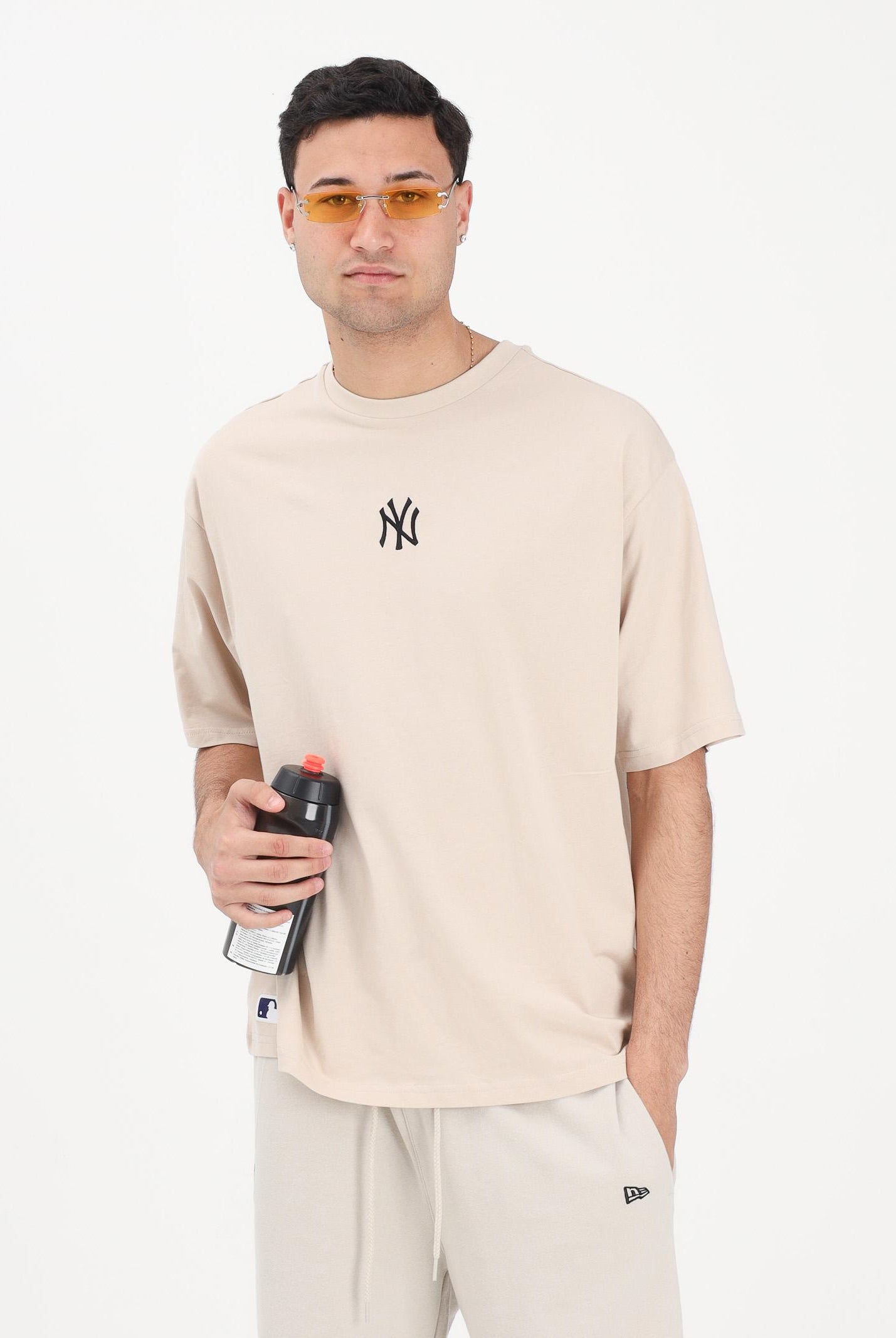 NEW ERA T-shirt a manica corta beige per uomo e donna con logo 60675747 . NEW ERA