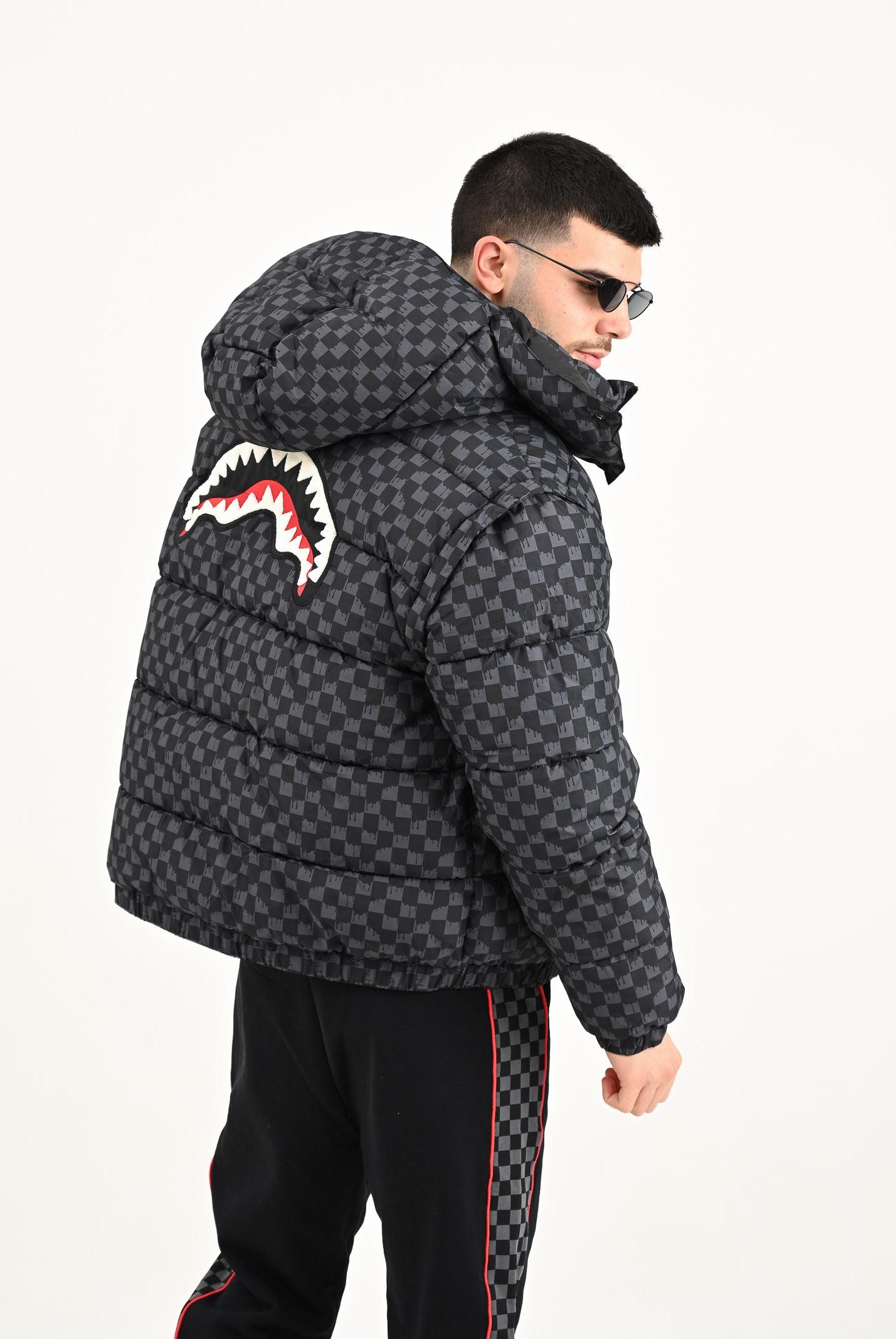 SPRAYGROUND Piumino Drip Check grigio e nero per uomo e donna SP748GRY . SPRAYGROUND