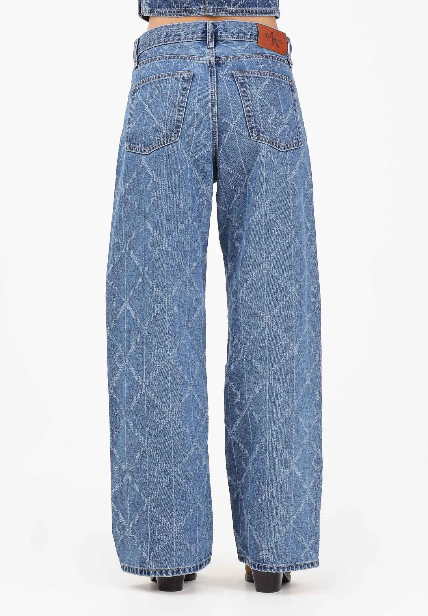 CALVIN KLEIN JEANS Jeans in denim chiaro da donna con motivo monogramma LV047D709GYY2 CALVIN KLEIN JEANS