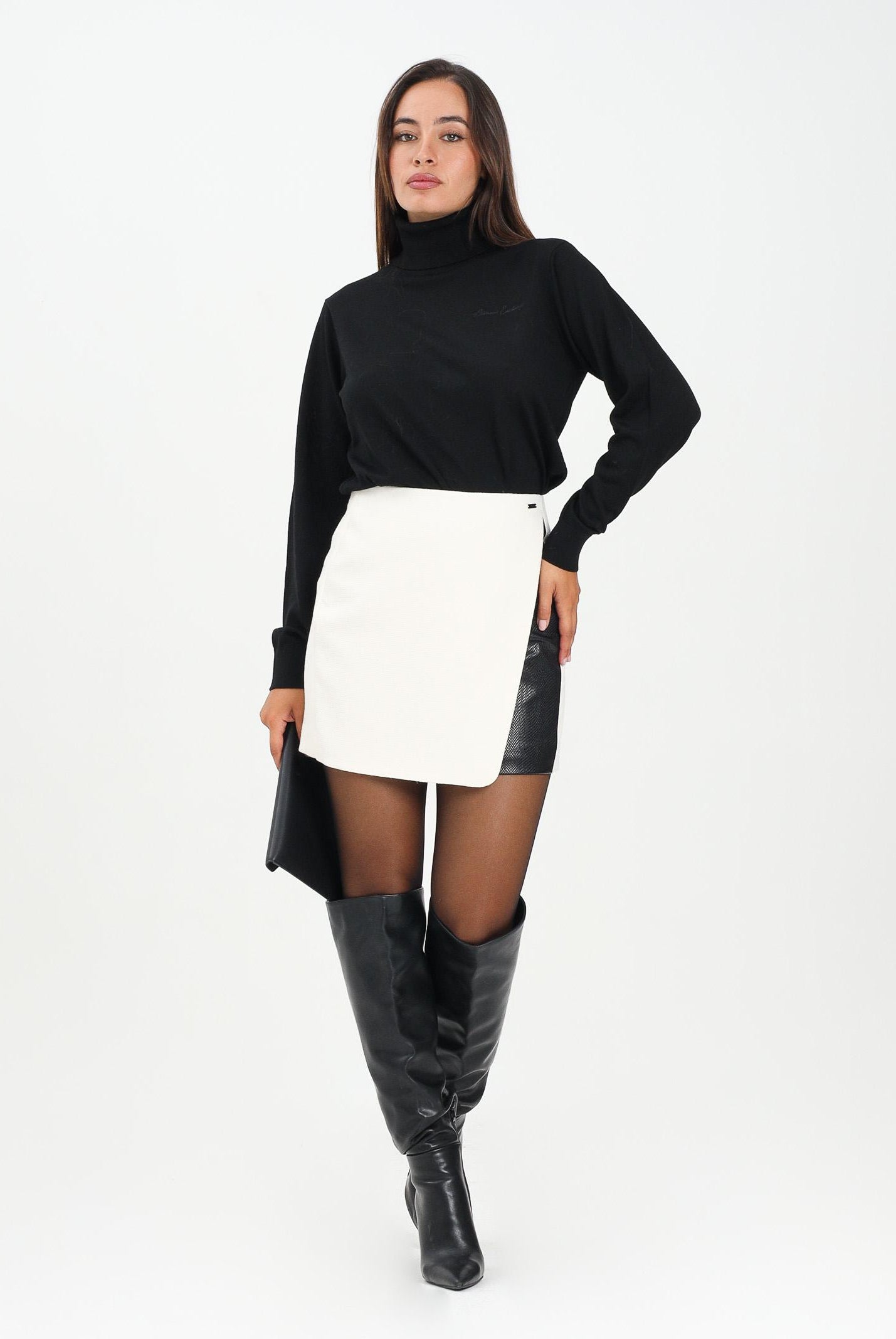 ARMANI EXCHANGE Gonna corta panna da donna con inserto in ecopelle nera XW001030AF16209 M0001 ARMANI EXCHANGE