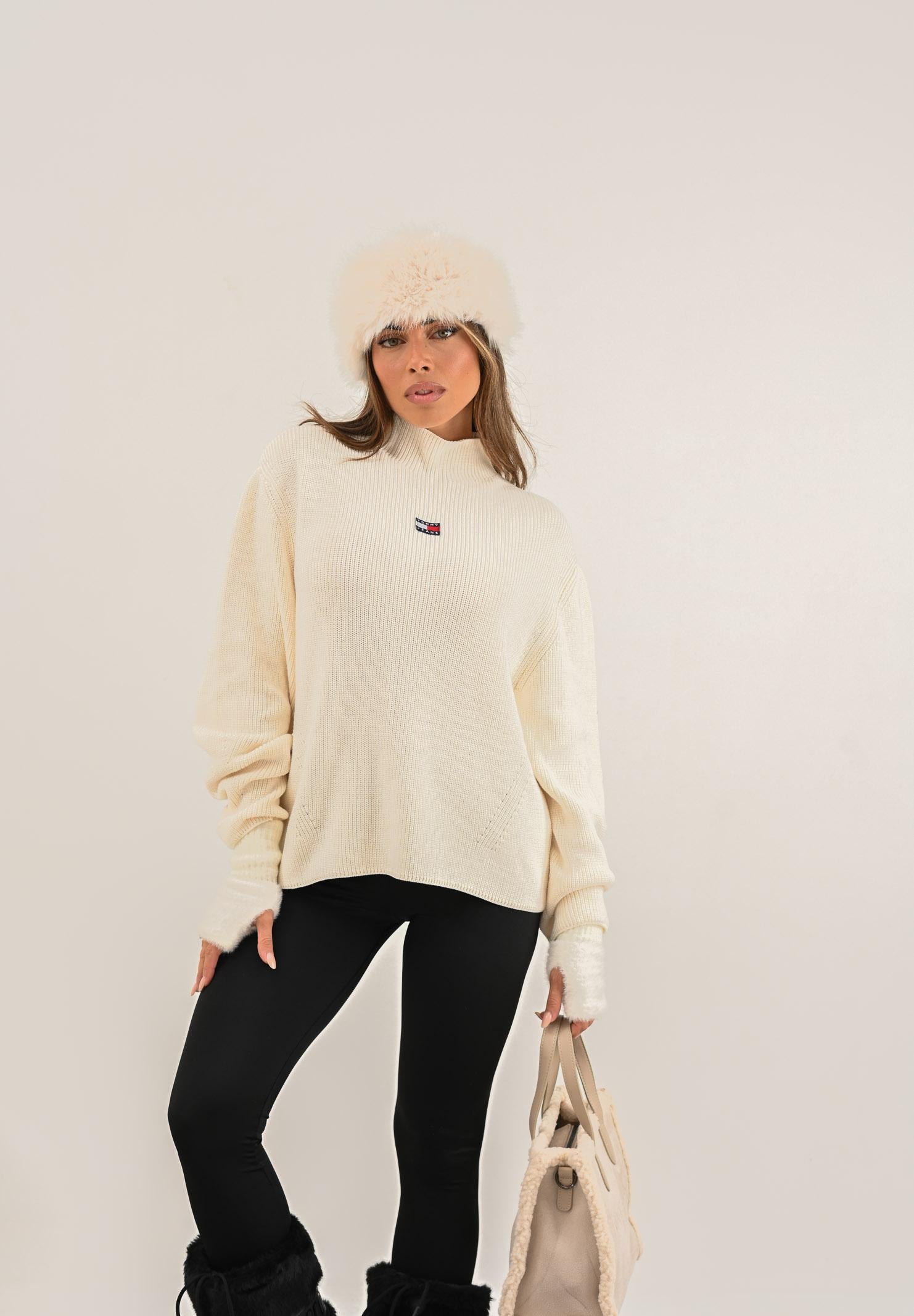 TOMMY JEANS Maglioncino a collo alto panna da donna con logo DW0DW21676YBH TOMMY JEANS