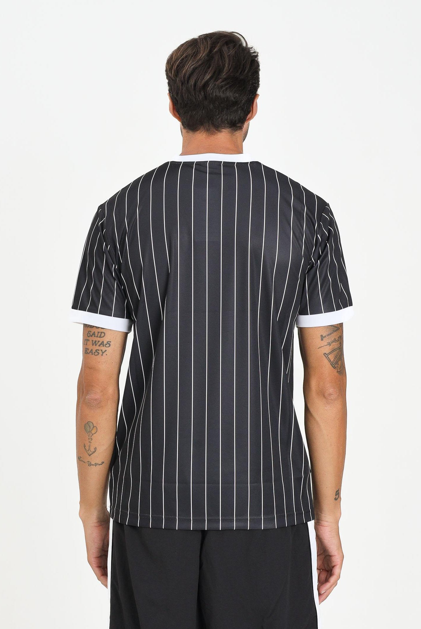 PUMA T-shirt a manica corta Essentials nera da uomo 688263 01 PUMA