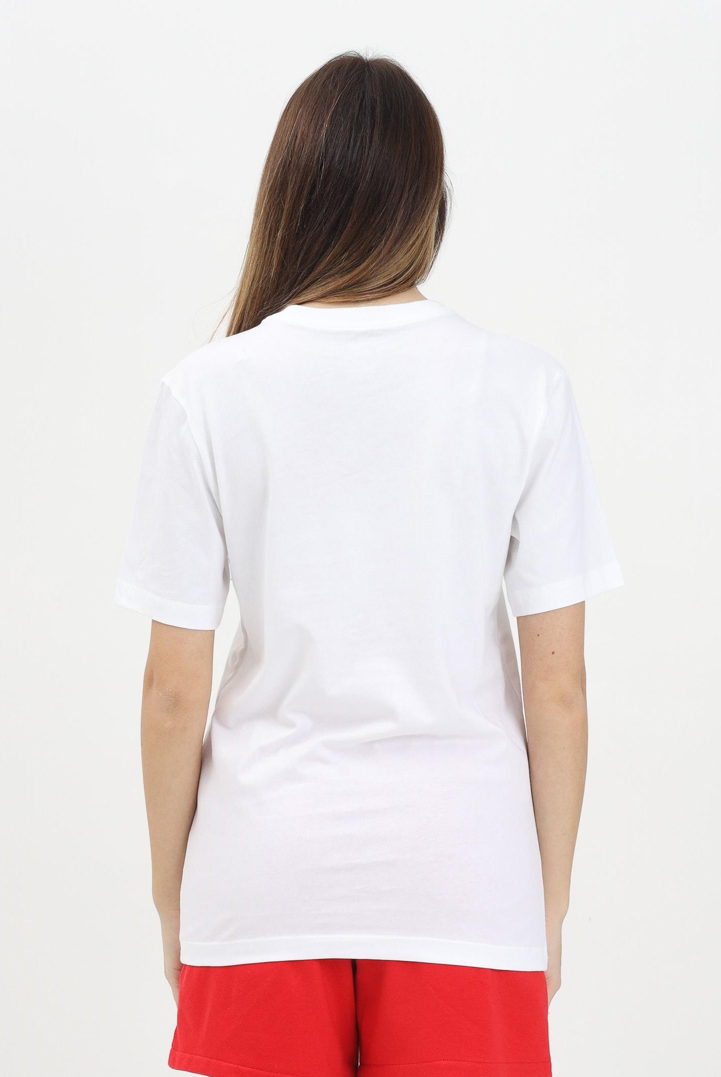 NIKE T-shirt a manica corta Nike Sportswear Club bianca per uomo e donna AR4997 100 NIKE