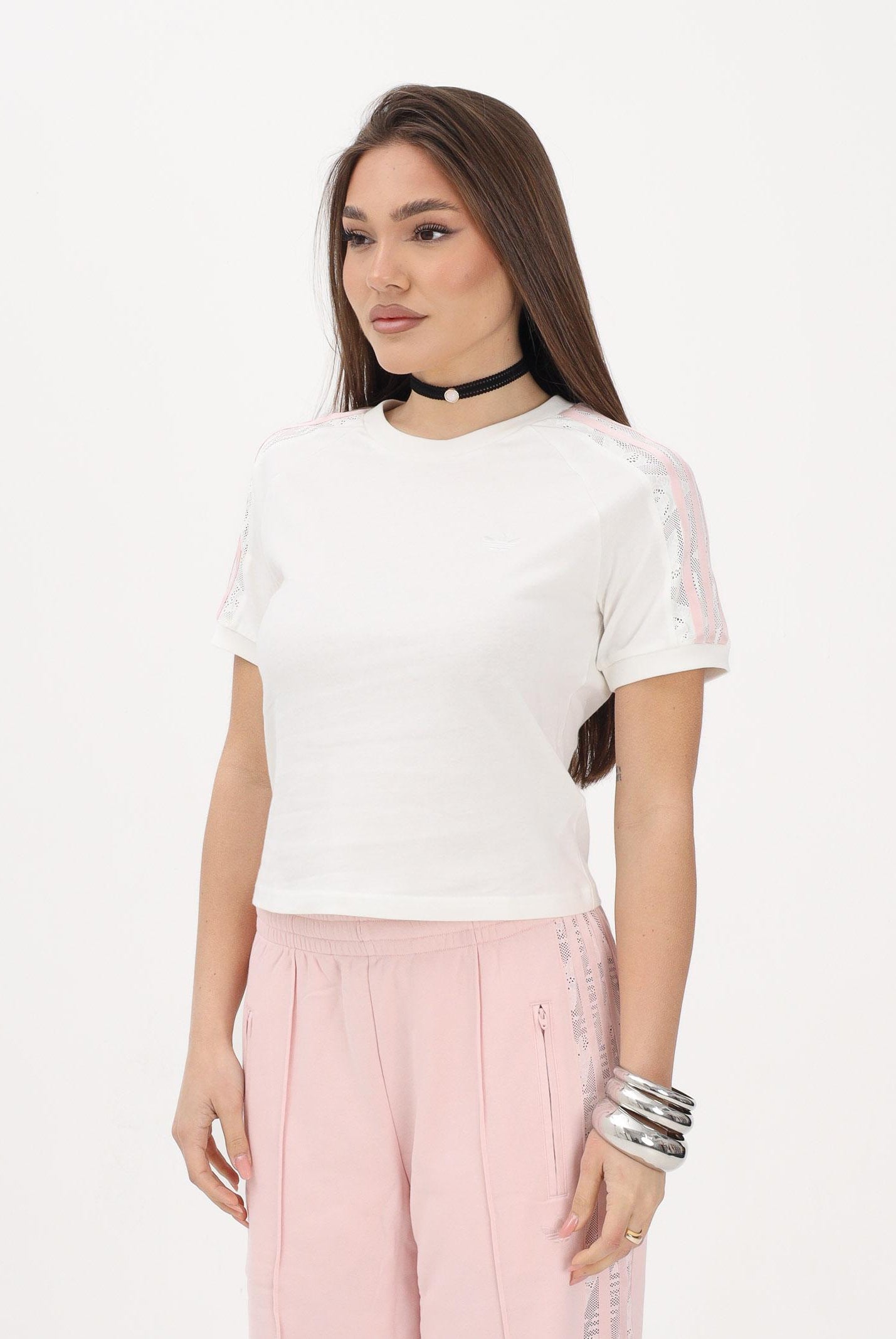 ADIDAS ORIGINALS T-shirt a manica corta LACE CALI bianca da donna KG3609 . ADIDAS ORIGINALS