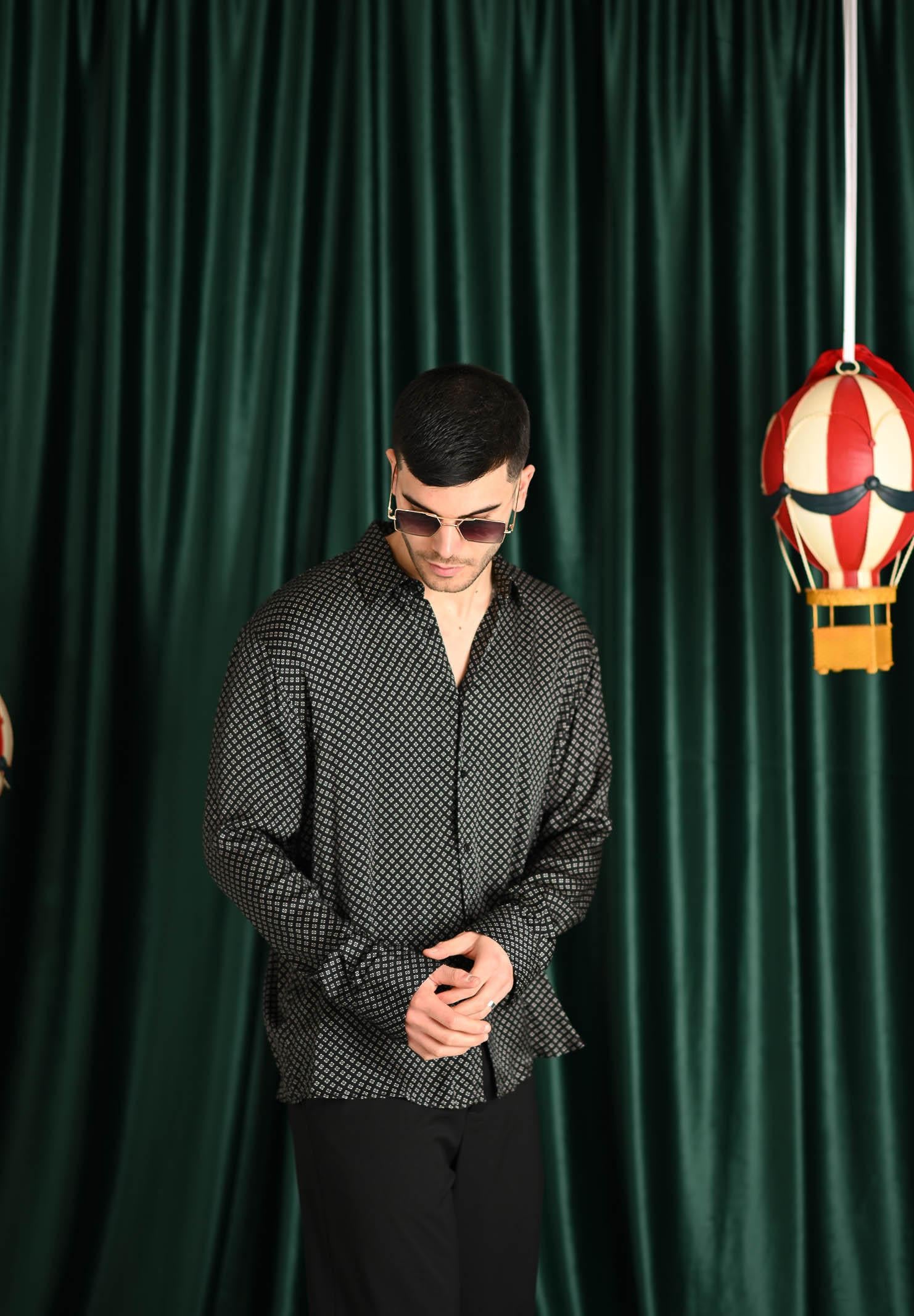 I'M BRIAN Camicia a manica lunga nera da uomo con fantasia geometrica CA3430 0028 I'M BRIAN