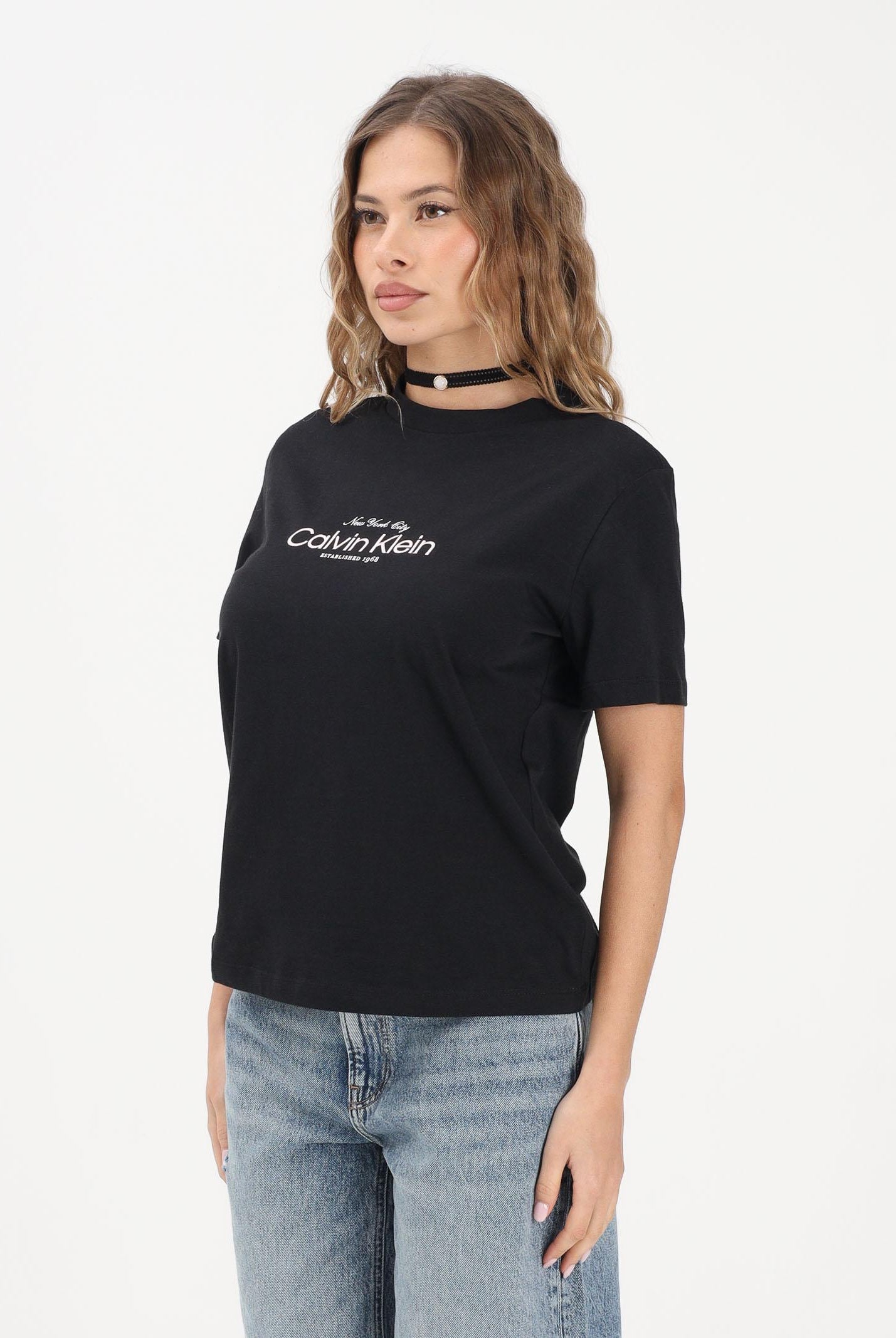 CALVIN KLEIN JEANS T-shirt a manica corta nera da donna con ricamo logo LV047F810G UB1 CALVIN KLEIN JEANS