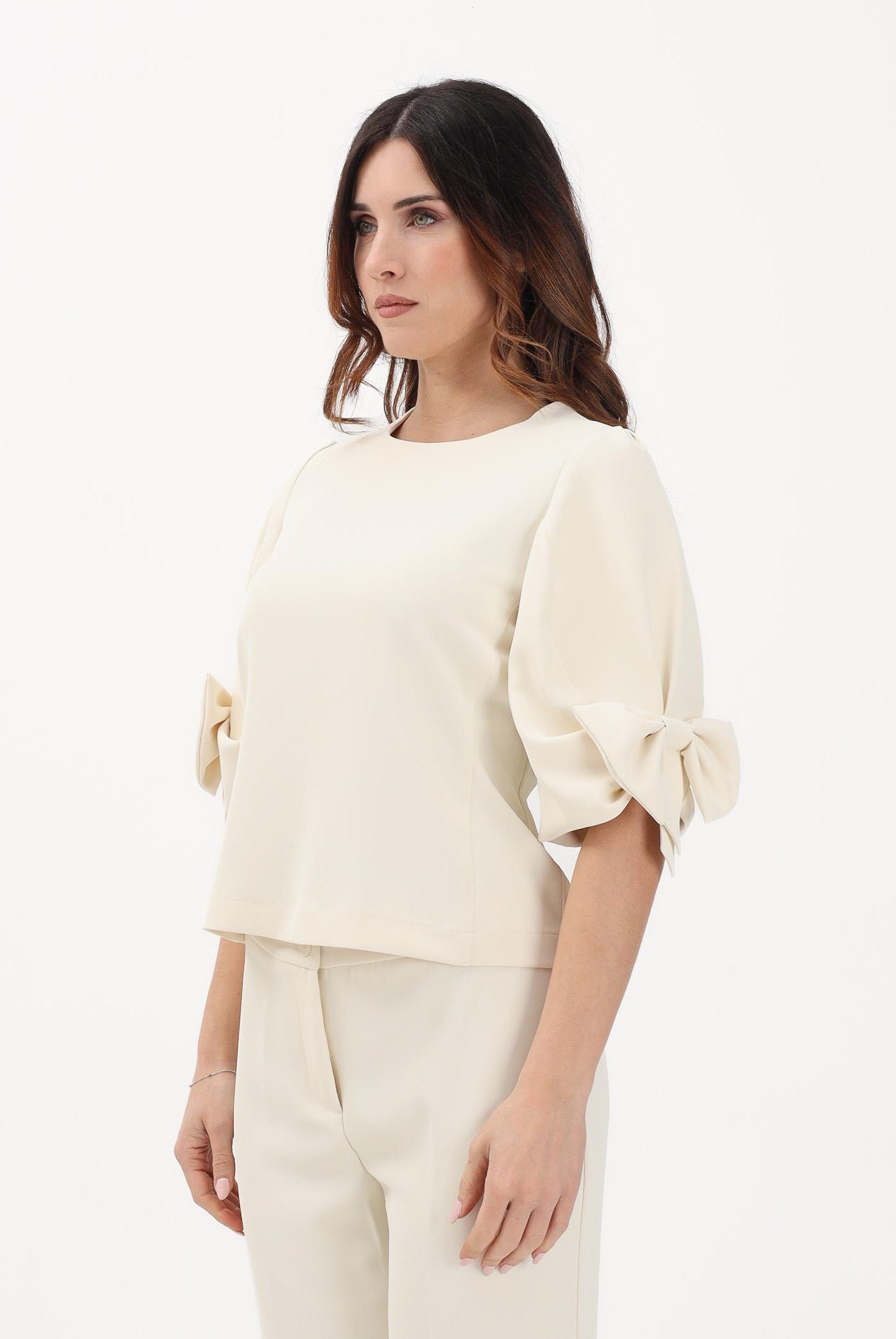 VICOLO Blusa burro da donna con fiocco applicato TAB0245 ABU04 VICOLO