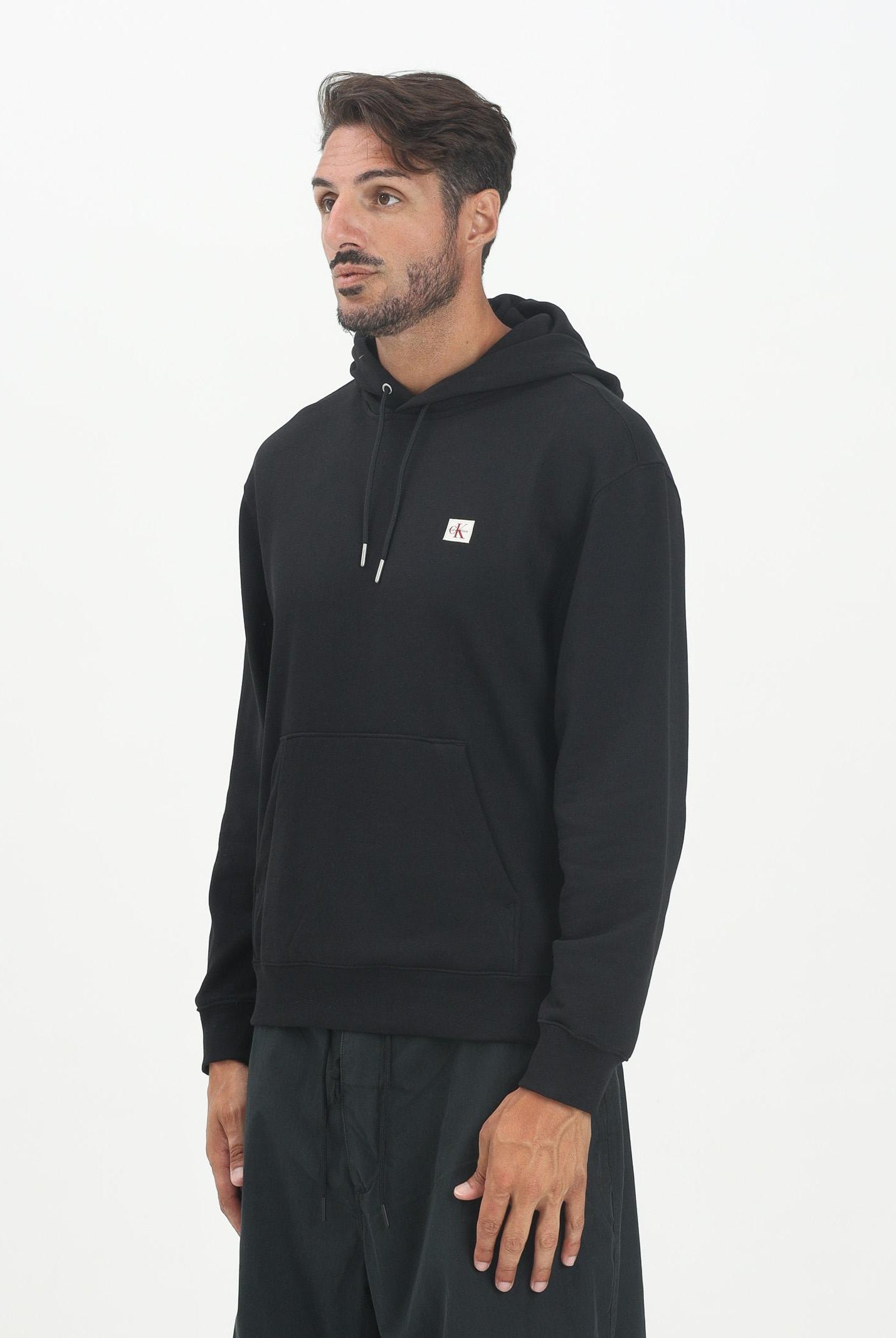 CALVIN KLEIN JEANS Felpa con cappuccio nera da uomo con stemma logo LV04RC274GUB1  CALVIN KLEIN JEANS