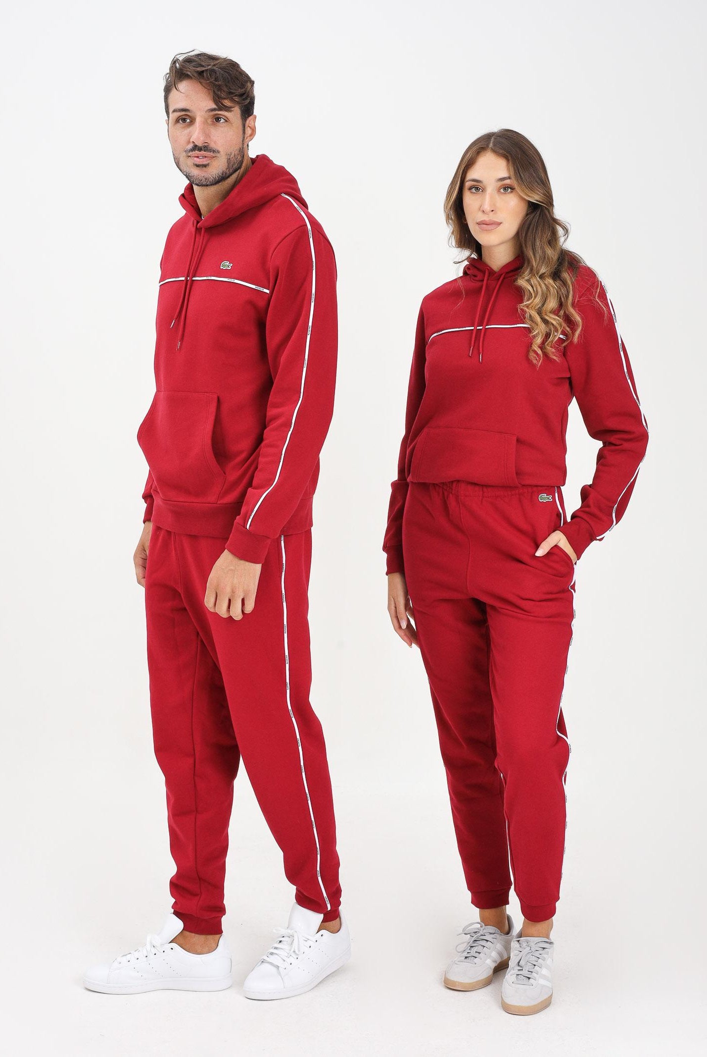 LACOSTE Pantalone sportivo bordeaux per uomo e donna con bande logate XH9803 476 LACOSTE