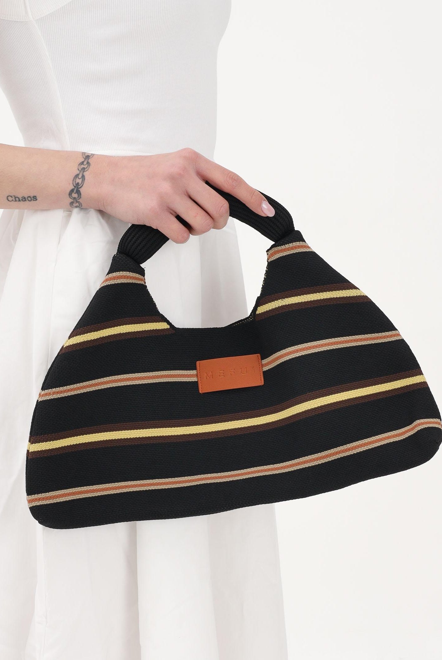 ME FUI Borsa a mano nera da donna con motivo a righe MA26-SW0110BK . ME FUI