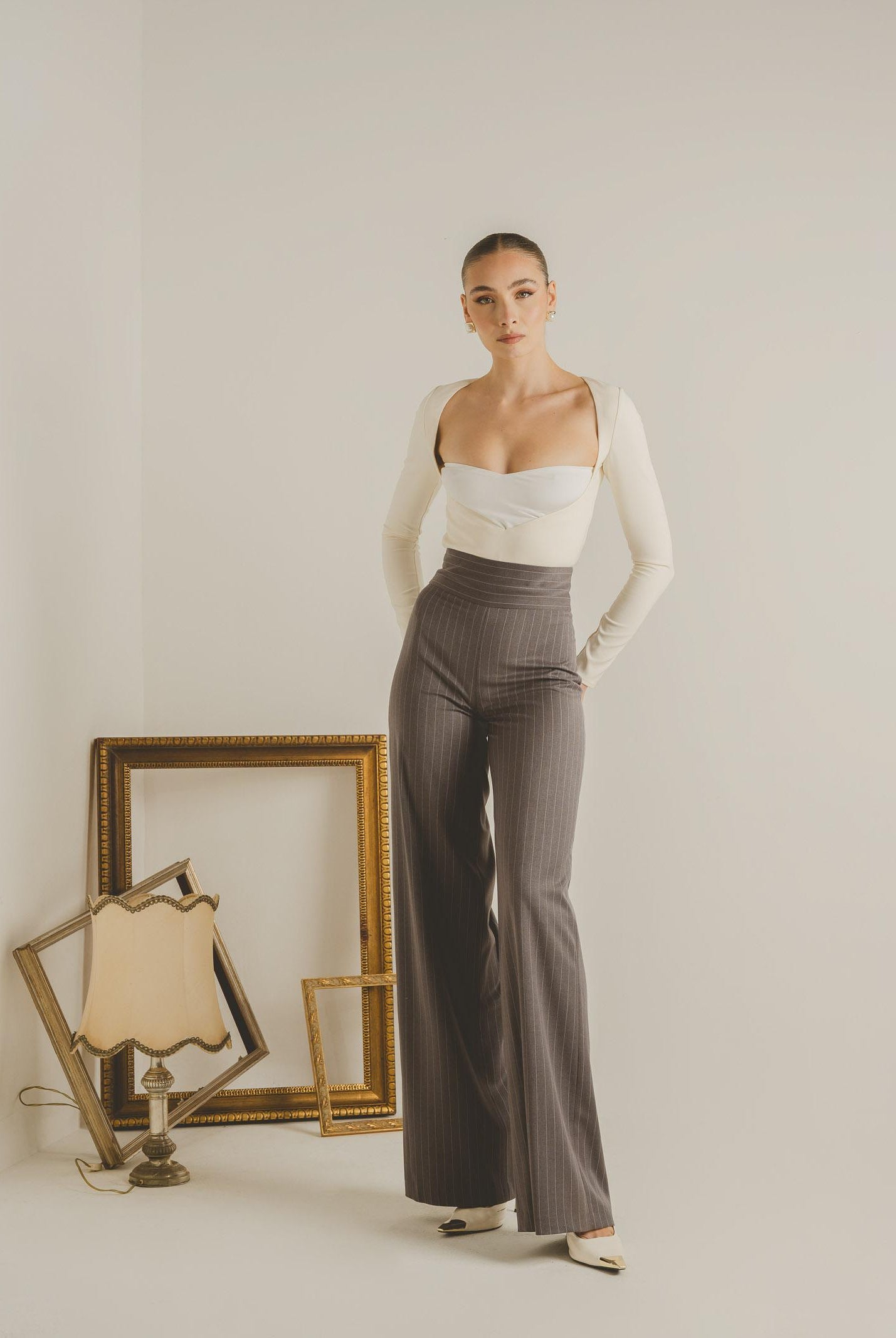 SANTAS Pantalone elegante POUVOIR grigio da donna con micro gessatura PV2626 GR SANTAS