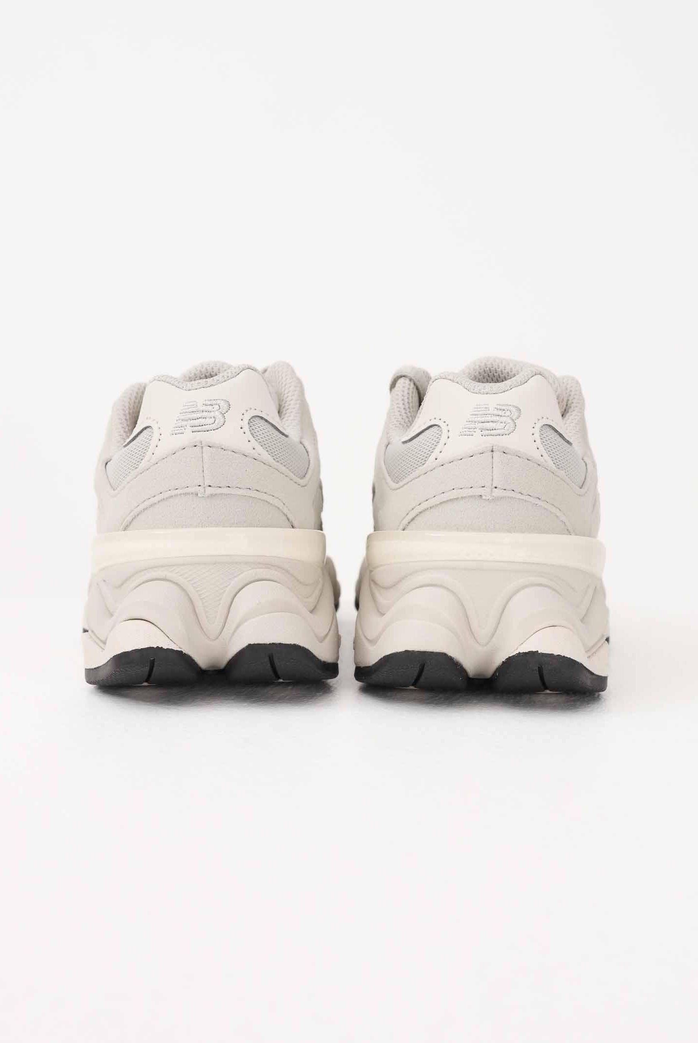 NEW BALANCE Sneakers 9060 Lace panna per bambino e bambina P9060445 . NEW BALANCE