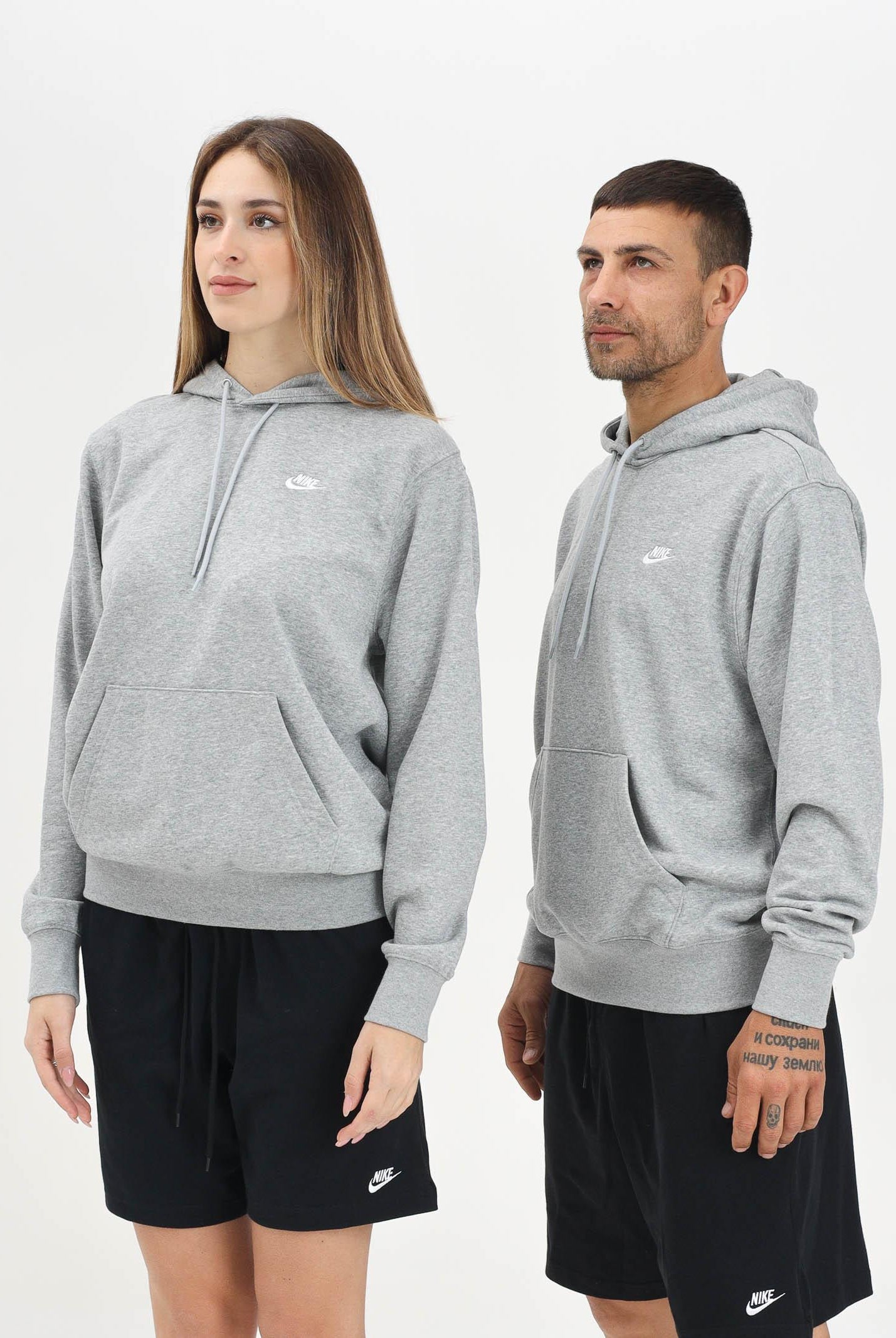NIKE Felpa con cappuccio Nike Club grigia per uomo e donna FN3866 063 NIKE
