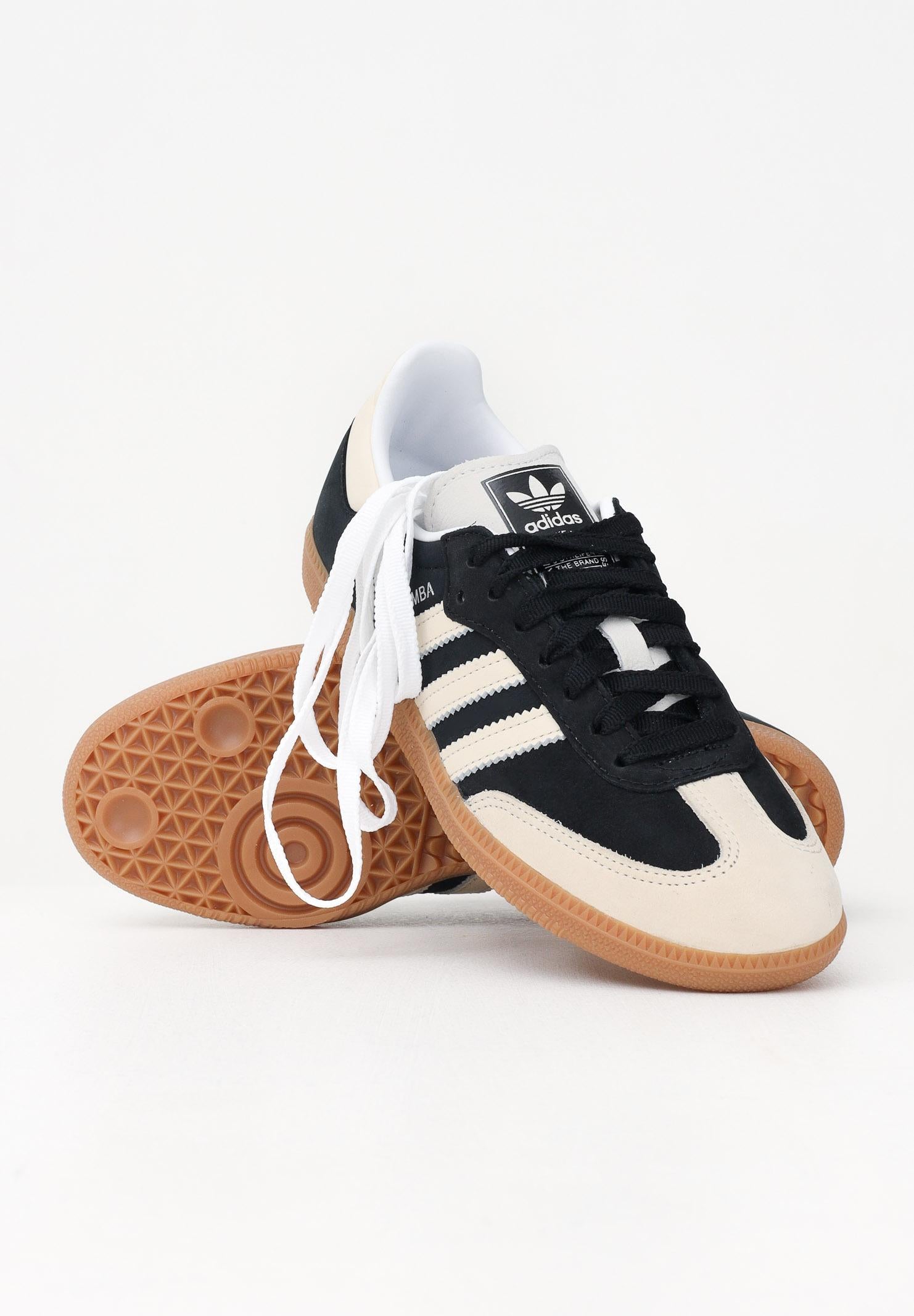 ADIDAS ORIGINALS Sneakers SAMBA OG nere e panna per uomo e donna IE5836 . ADIDAS ORIGINALS
