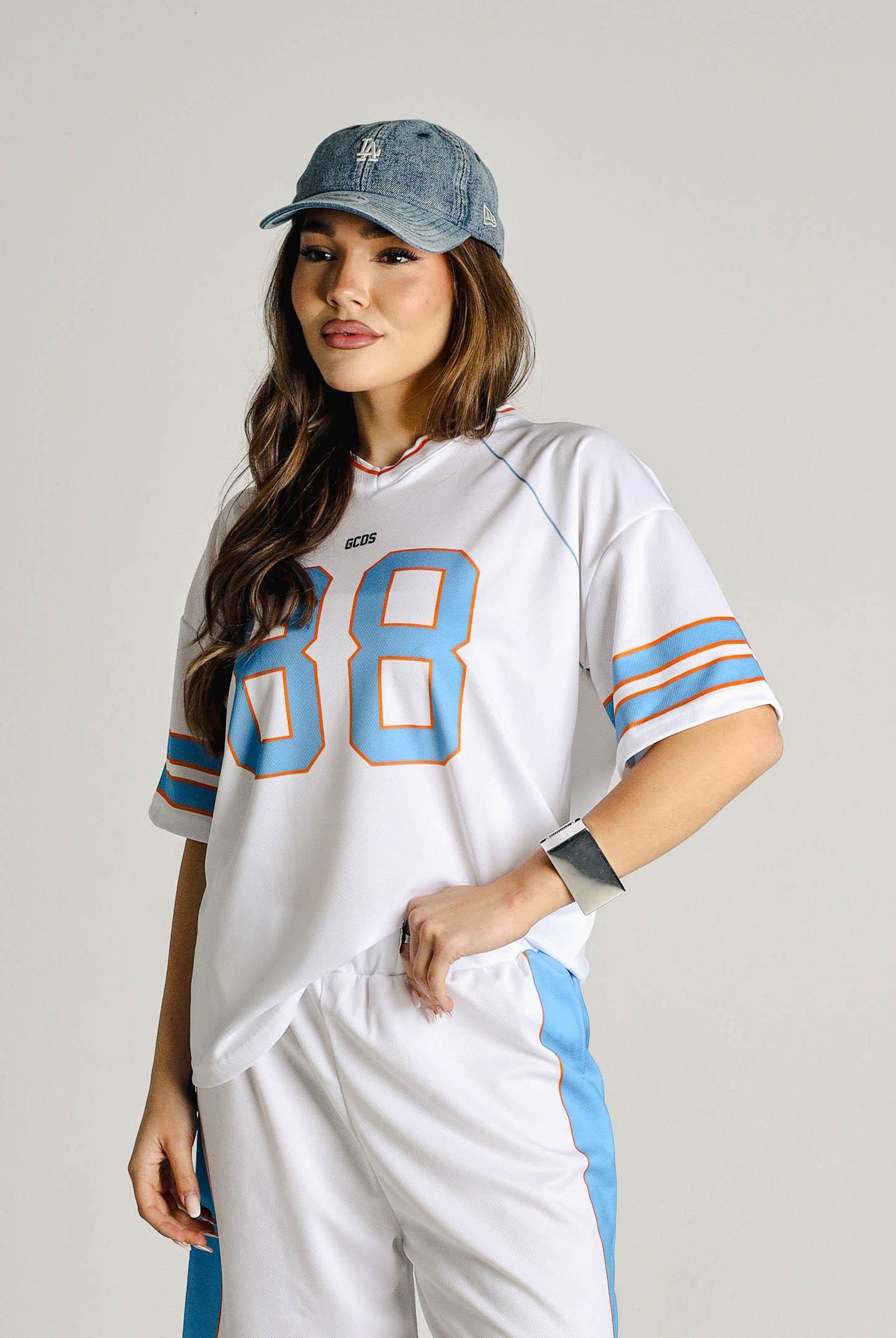 GCDS T-shirt a manica corta bianca per donna, ragazzi e bambini stile college C1BJQC709J338 100E GCDS