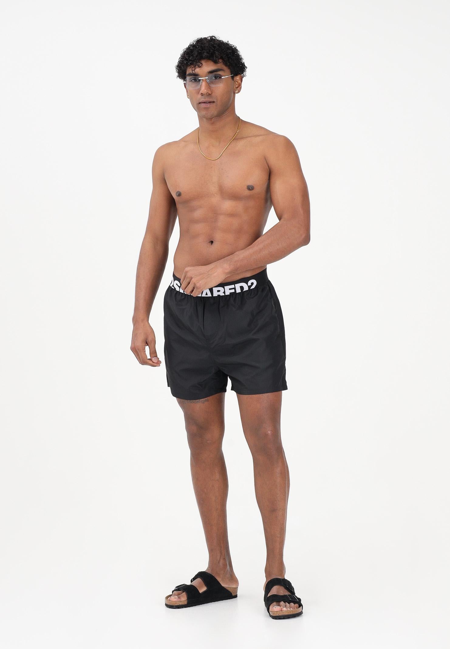 DSQUARED2 Shorts mare nero da uomo con logo in vita D7B626560 010 DSQUARED2