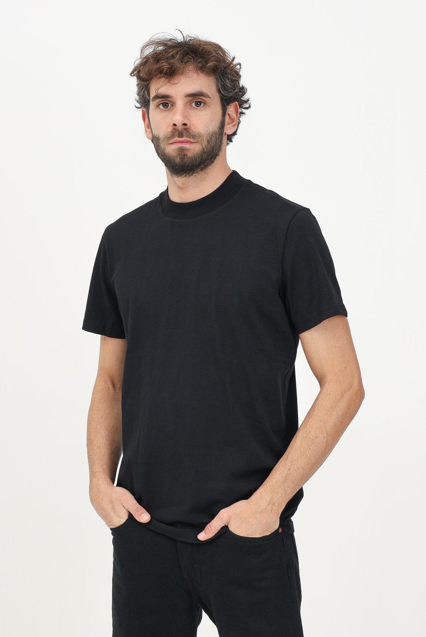 T-shirt a manica corta nera da uomo 16091902 Black SELECTED HOMME