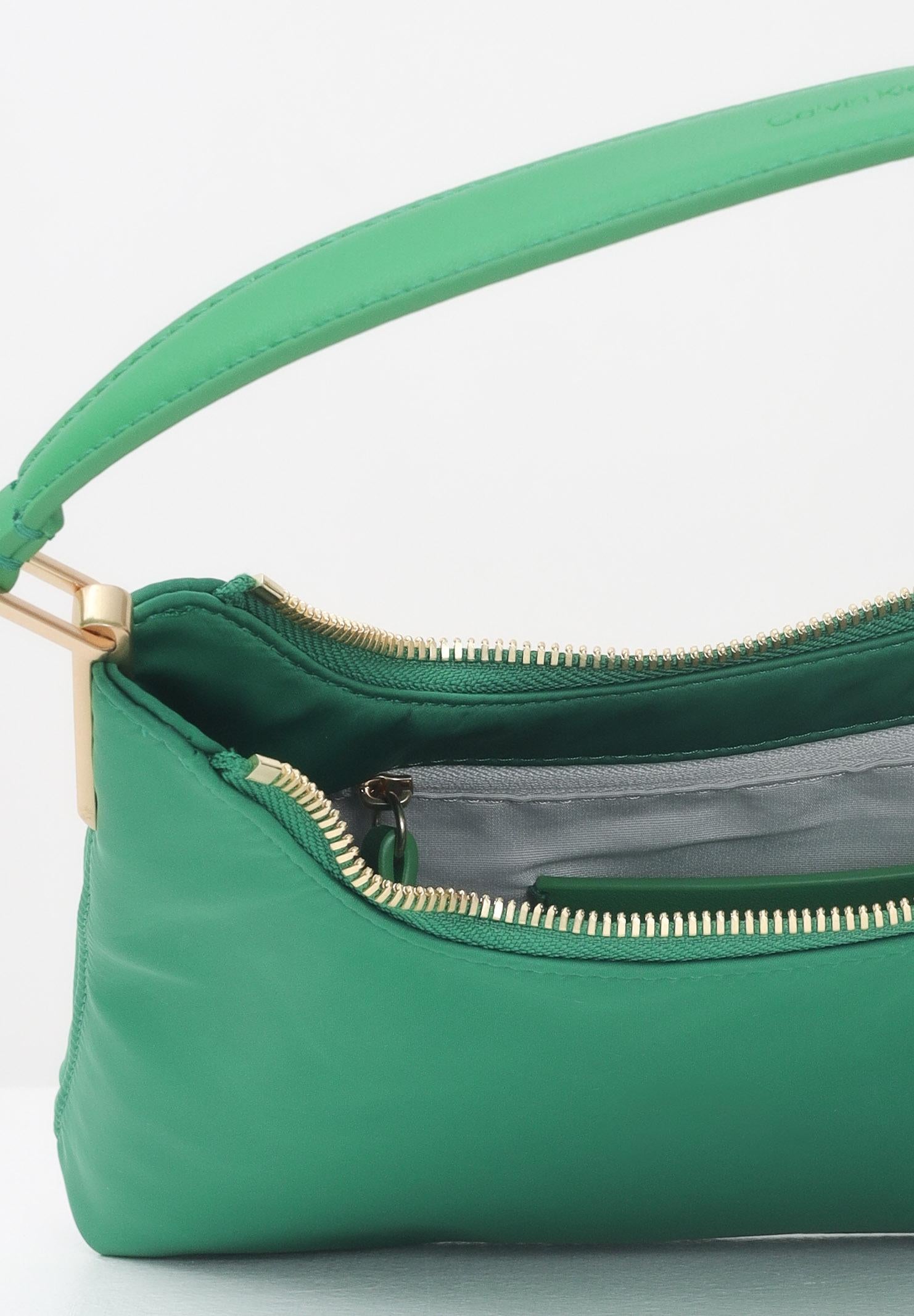 CALVIN KLEIN Borsa a spalla verde da donna con logo LV04K3219G 0K6 CALVIN KLEIN