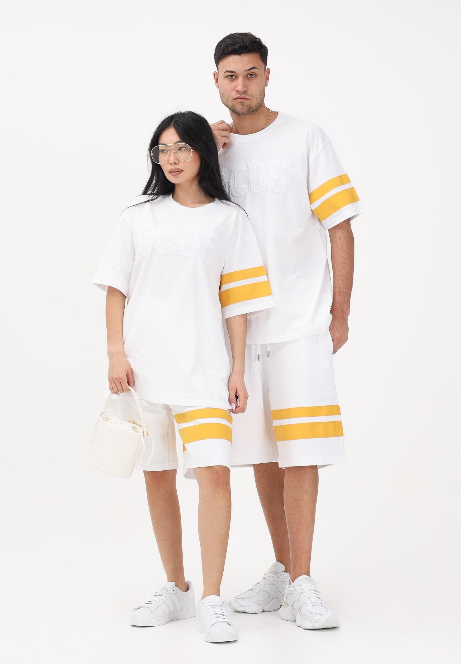 GCDS Shorts sportivo bianco per uomo e donna con dettagli a contrasto Z0MLQL229F004 100Y GCDS