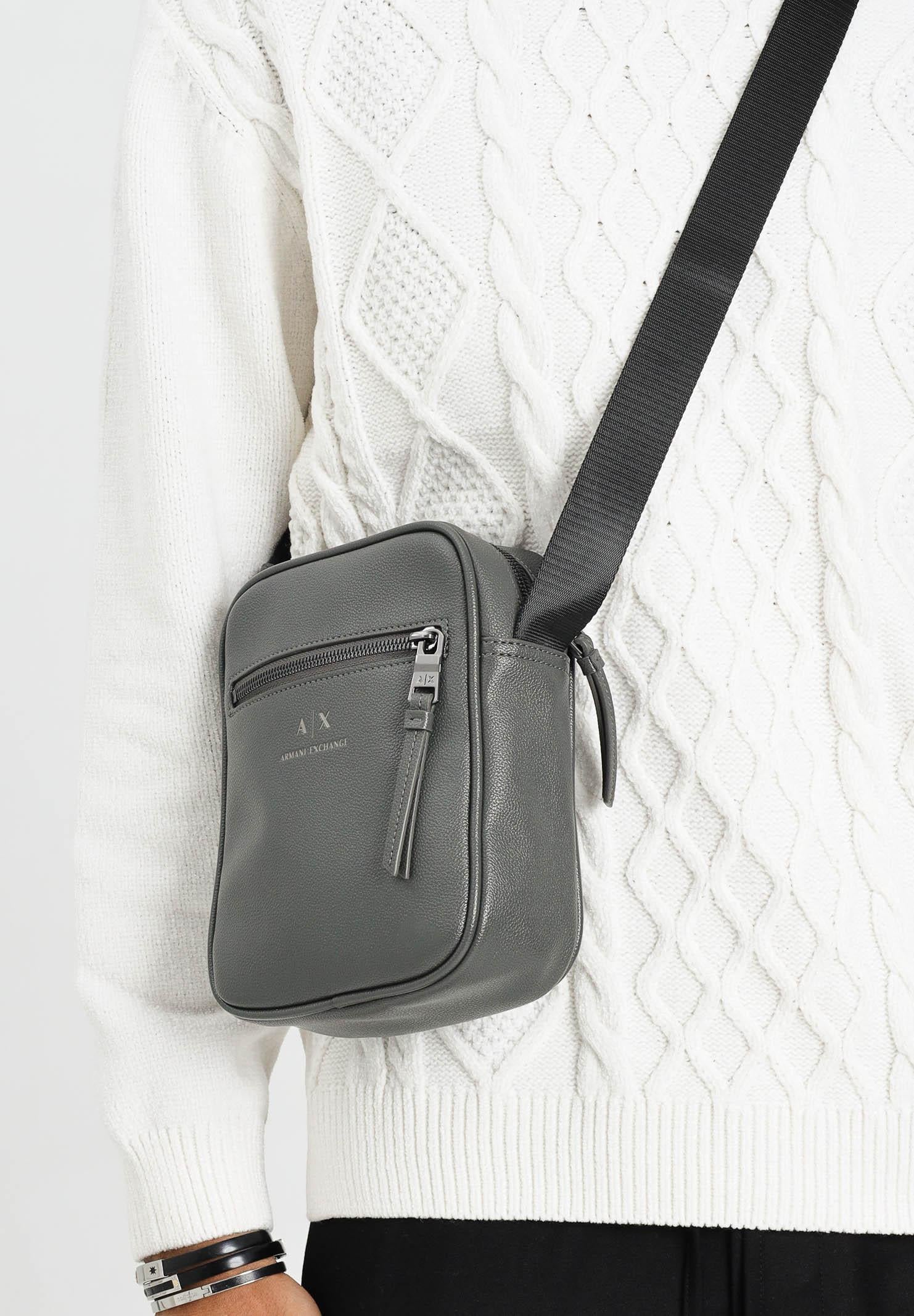 ARMANI EXCHANGE Borsello grigio da uomo con logo frontale 952388CC830 U8144 ARMANI EXCHANGE