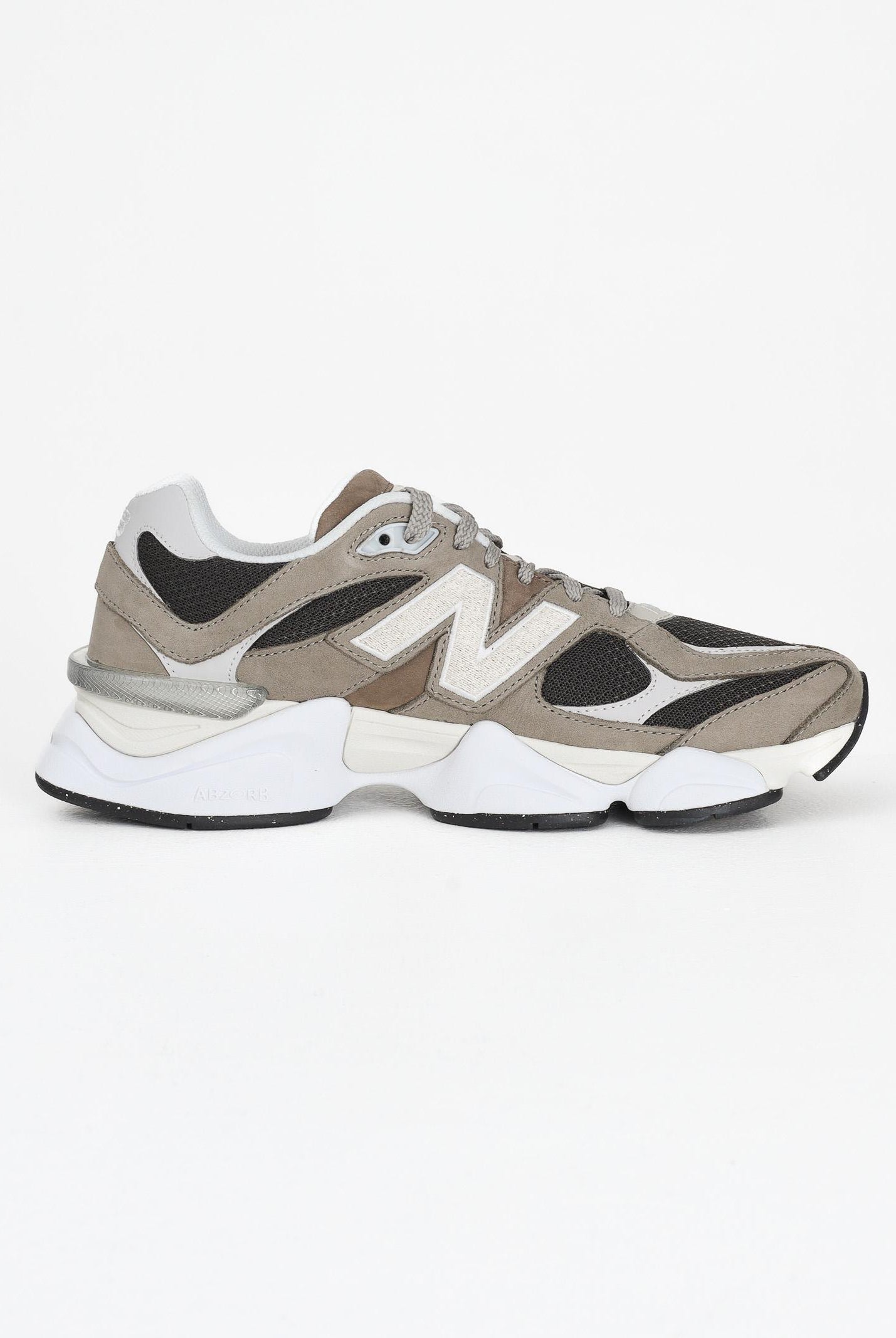 NEW BALANCE Sneakers 9060 tortora da uomo U9060CTA . NEW BALANCE