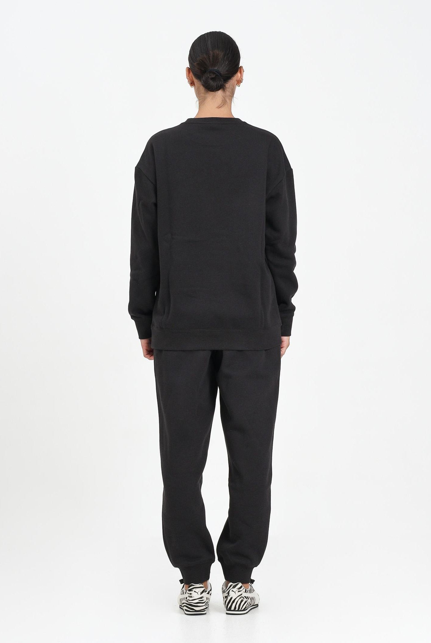 PUMA Tuta sportiva nera da donna con logo 688160 01 PUMA