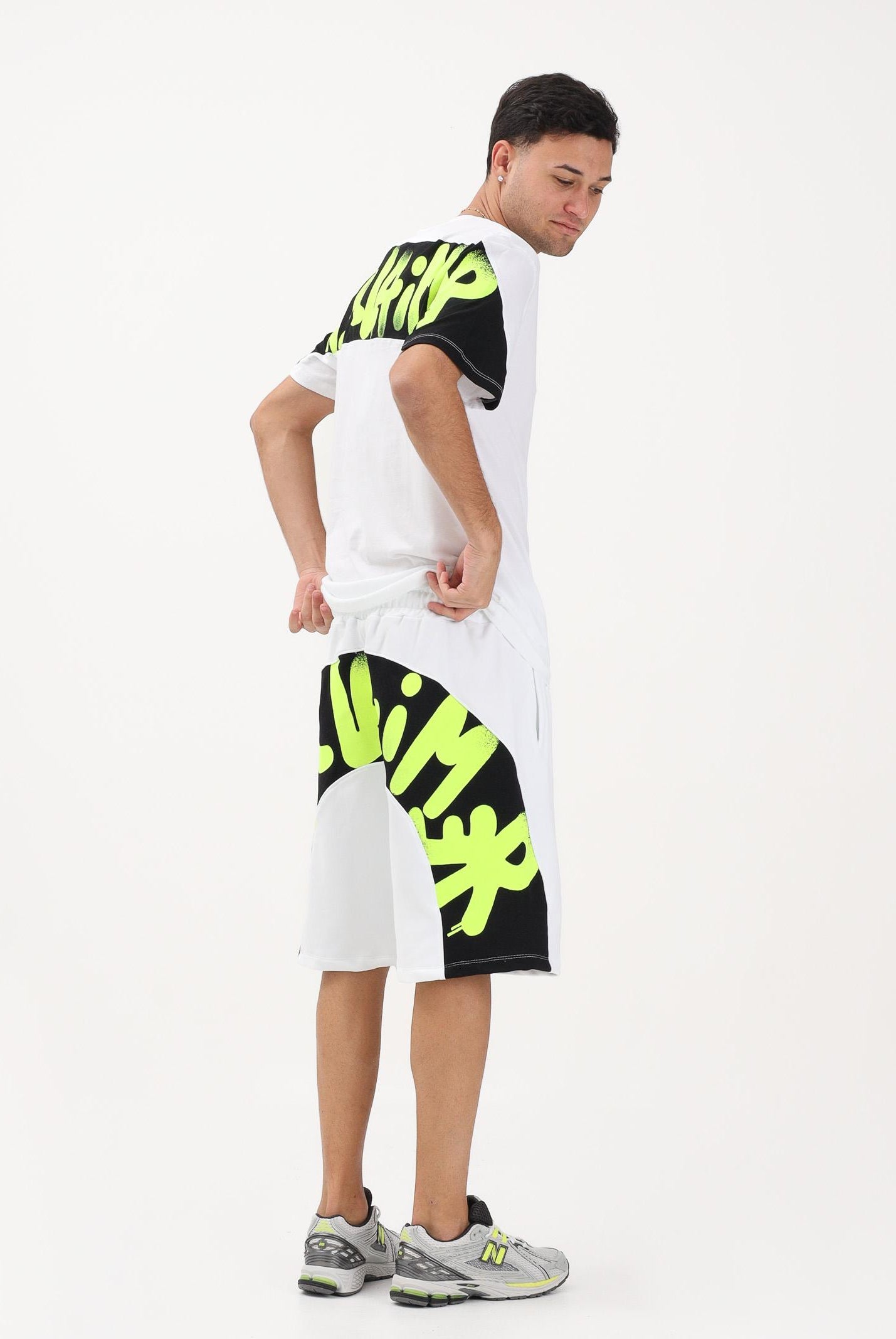 DISCLAIMER Shorts bianco da uomo con stampa sul retro 26EDS55433 BINE DISCLAIMER