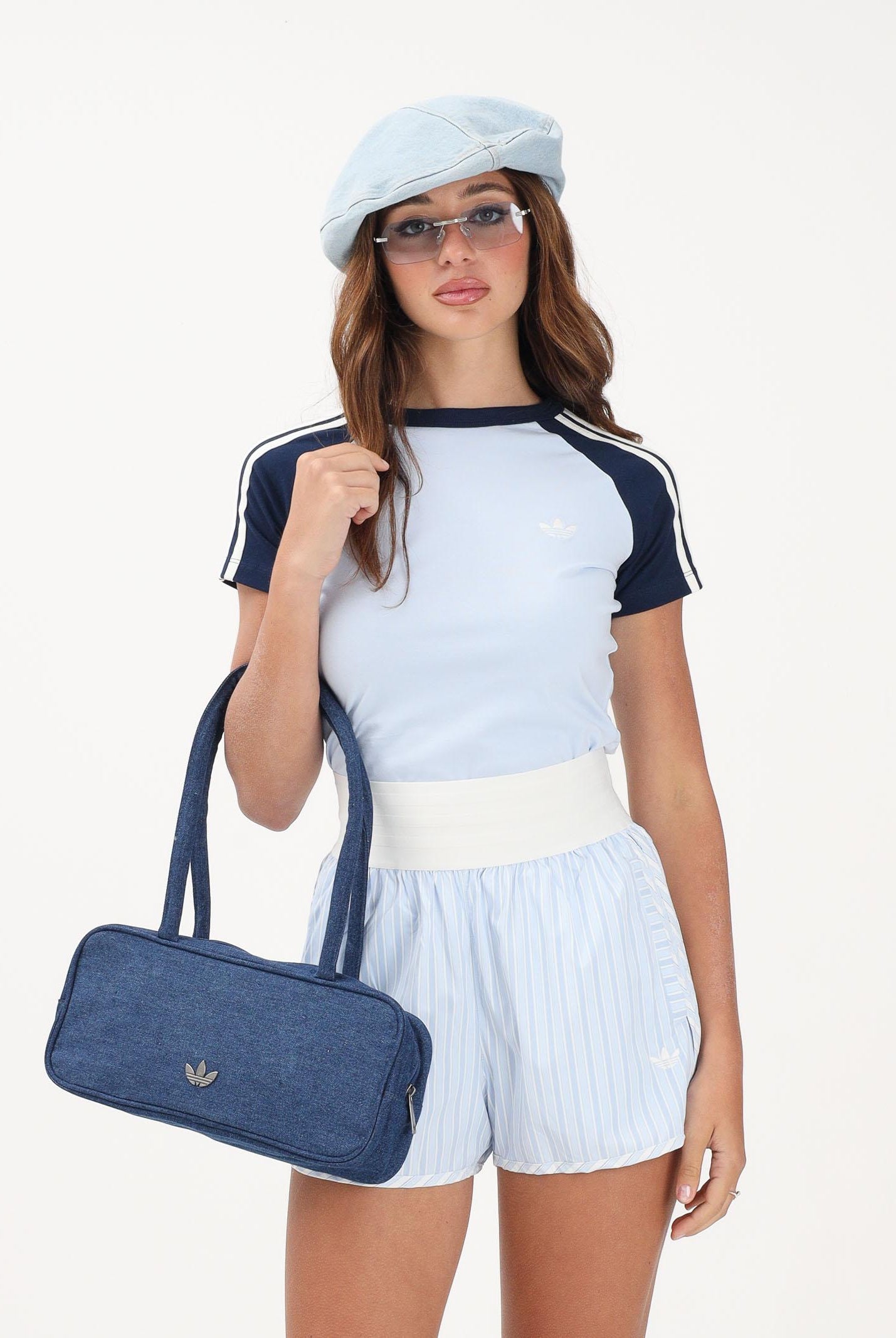 ADIDAS ORIGINALS T-shirt a manica corta SST celeste da donna KD3801 . ADIDAS ORIGINALS