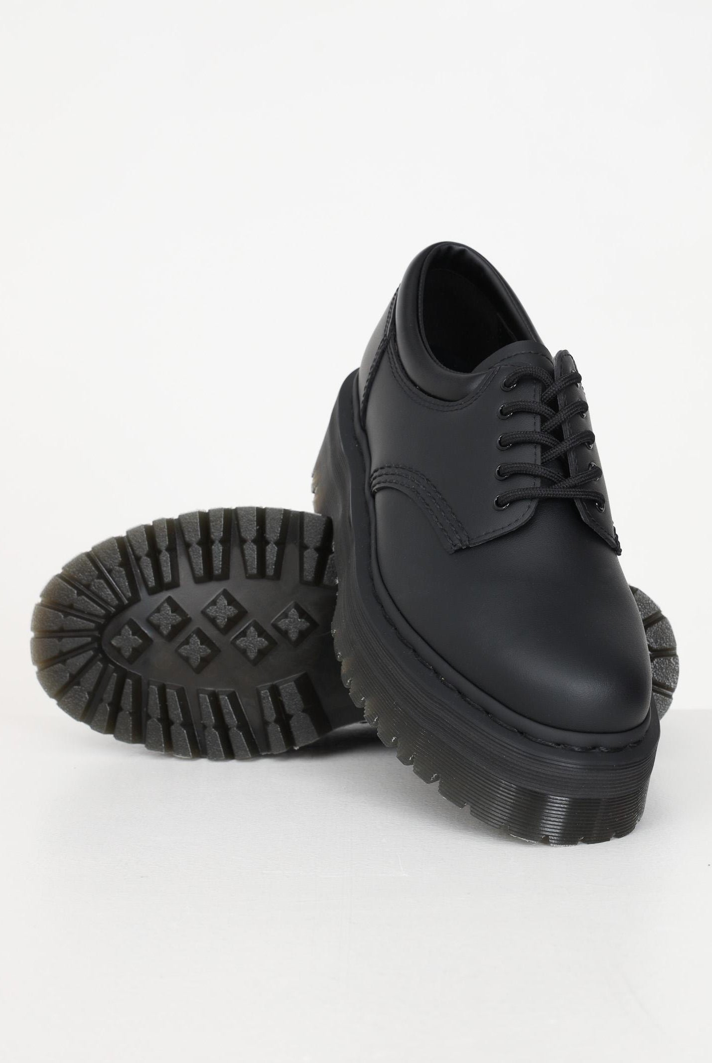 DR.MARTENS Scarpe stringate Vegan 8053 Quad Mono in pelle nere da donna 31176001-V 8053 QUAD MONO DR.MARTENS