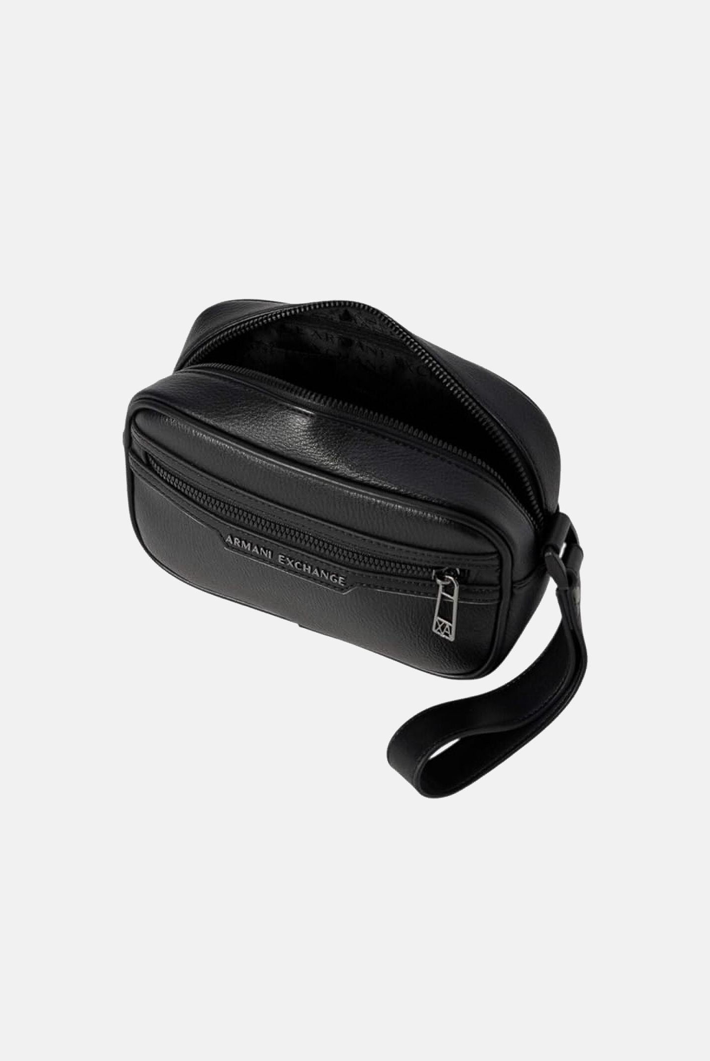 ARMANI EXCHANGE Pochette nera da uomo con logo XM002000AF17205 MC105 ARMANI EXCHANGE