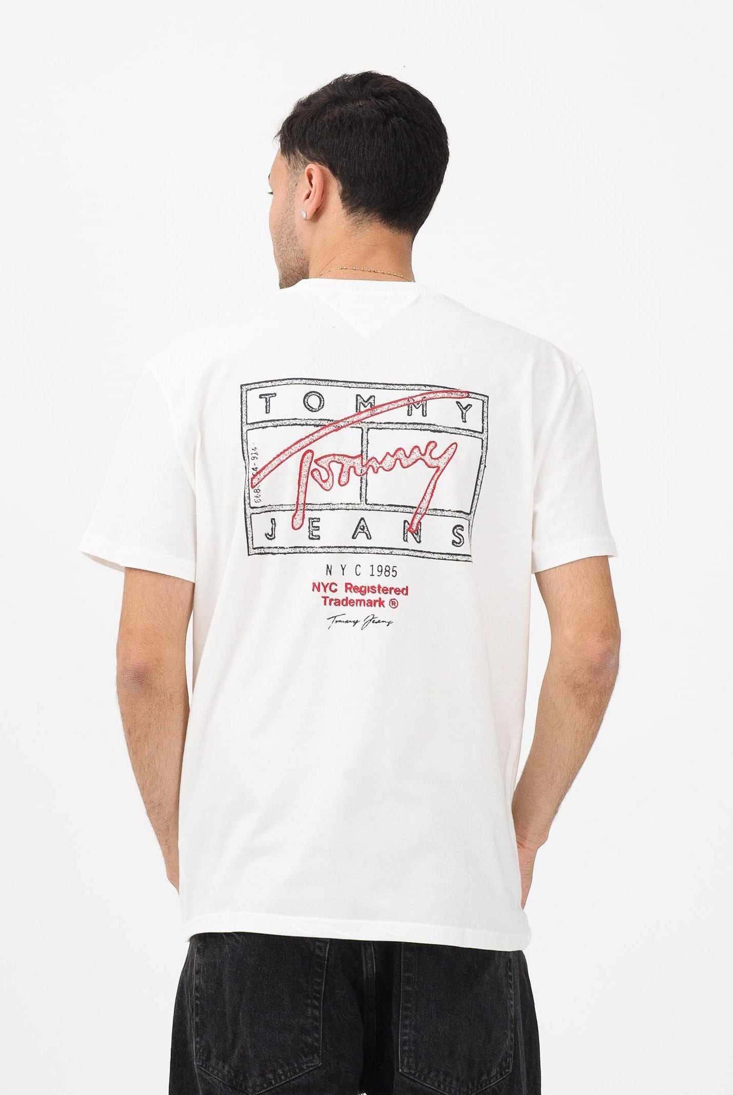 TOMMY JEANS T-shirt a manica corta Signature bianca da uomo DM0DM22319 YBL TOMMY JEANS