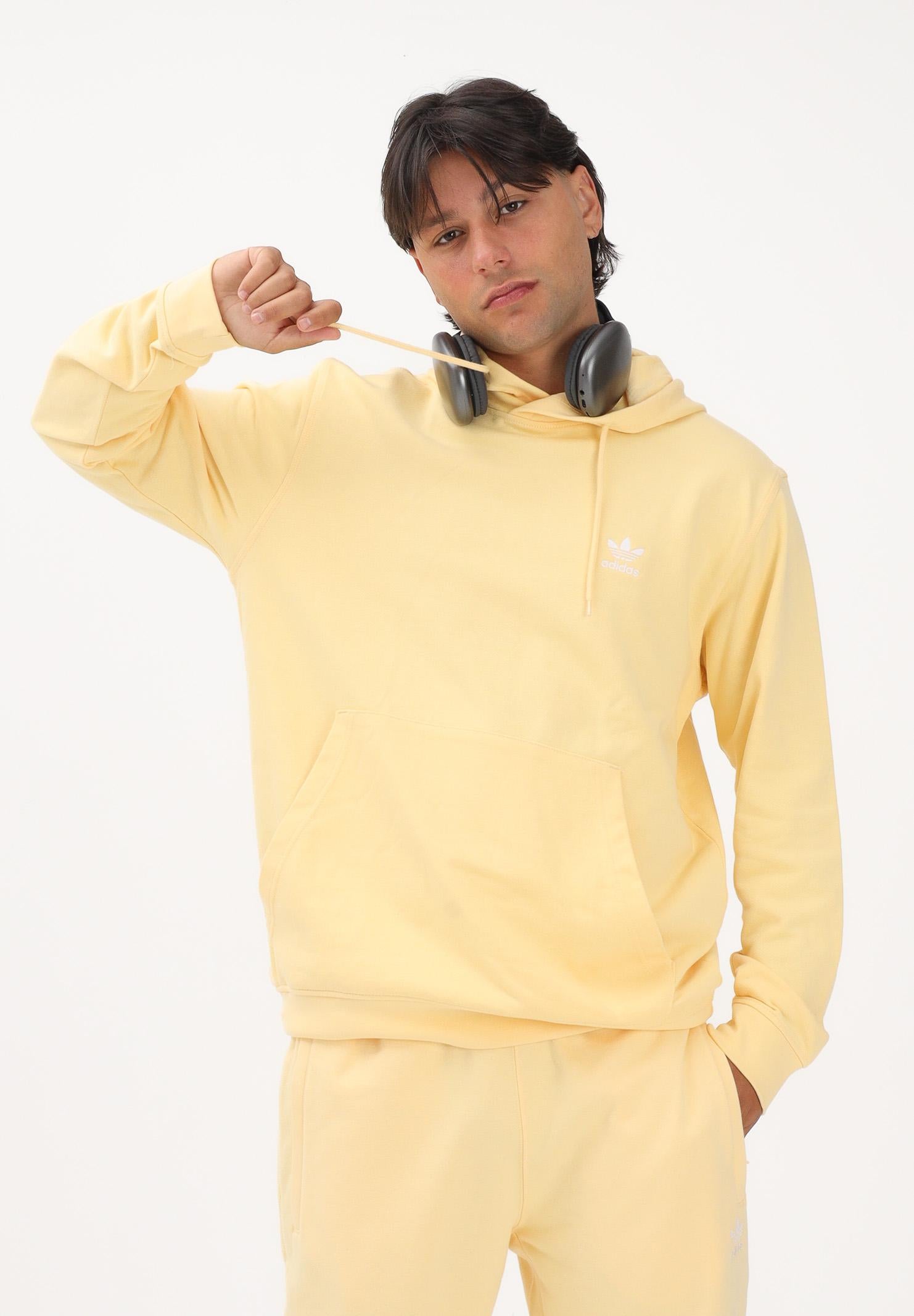 ADIDAS ORIGINALS Felpa con cappuccio Trefoil Essentials Loose gialla per uomo e donna KE1158 . ADIDAS ORIGINALS