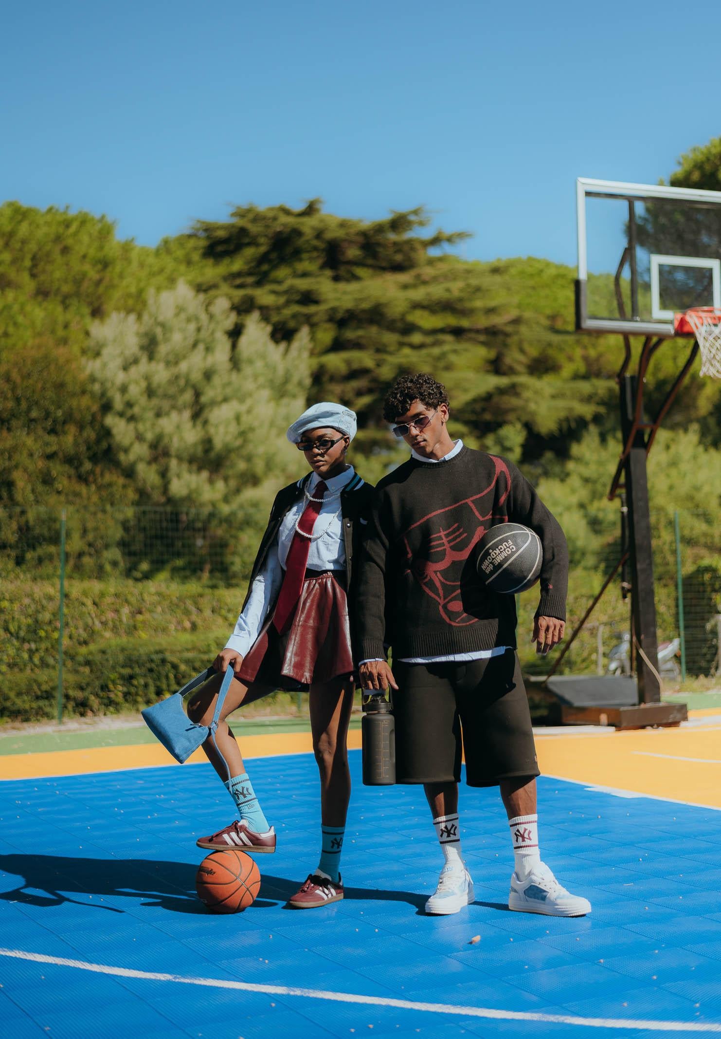 NEW ERA Maglione girocollo Oversized Chicago Bulls NBA Knit nero per uomo e donna 60684339 . NEW ERA