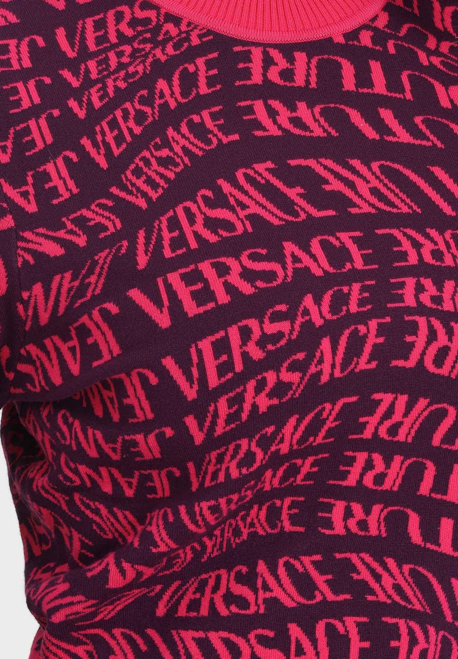 VERSACE JEANS COUTURE Maglioncino girocollo viola e fucsia da donna con logo all-over 79HAF20MCMH47 317 VERSACE JEANS COUTURE