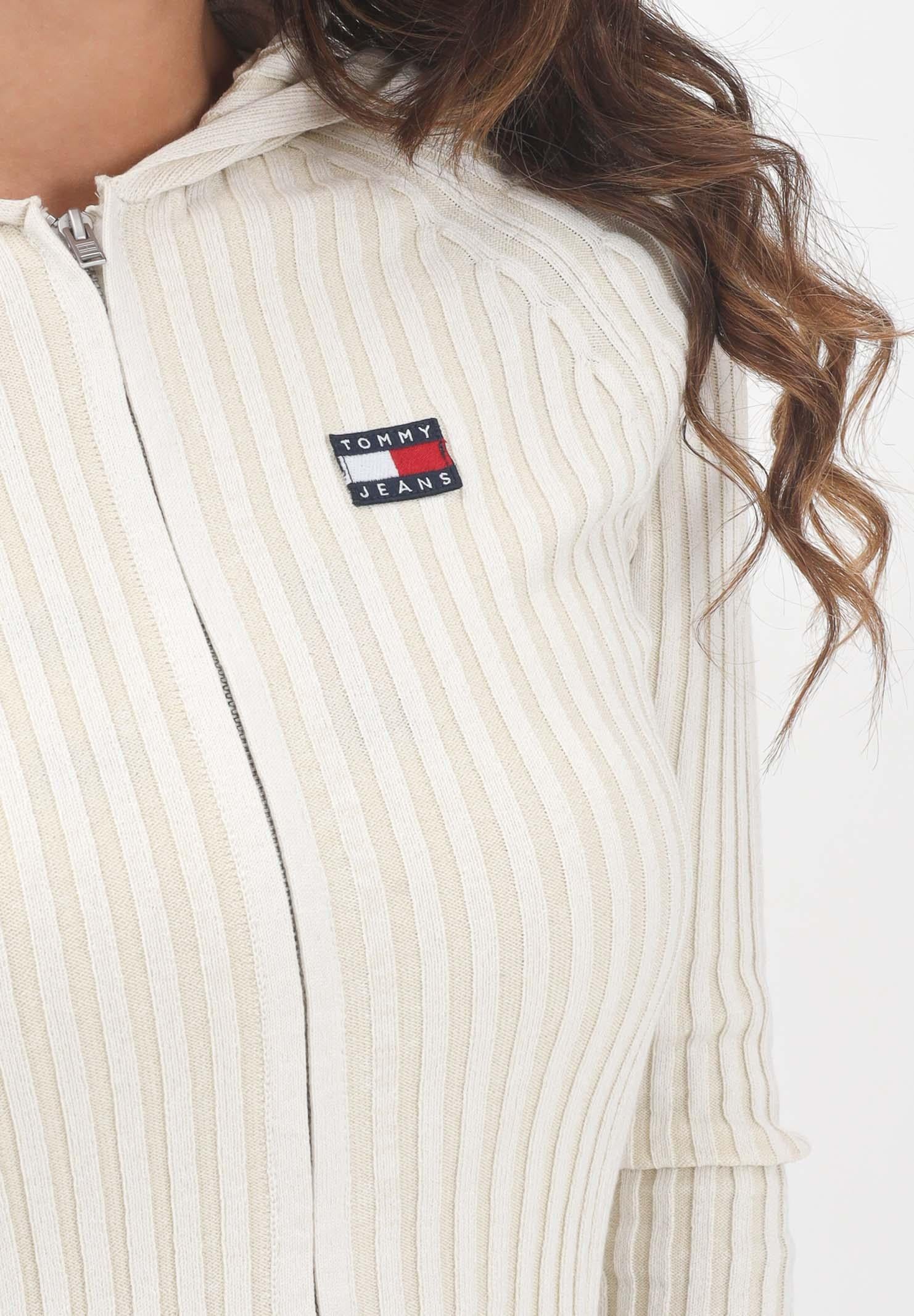 TOMMY JEANS Cardigan beige da donna con cappuccio e zip integrale DW0DW20974YBL TOMMY JEANS