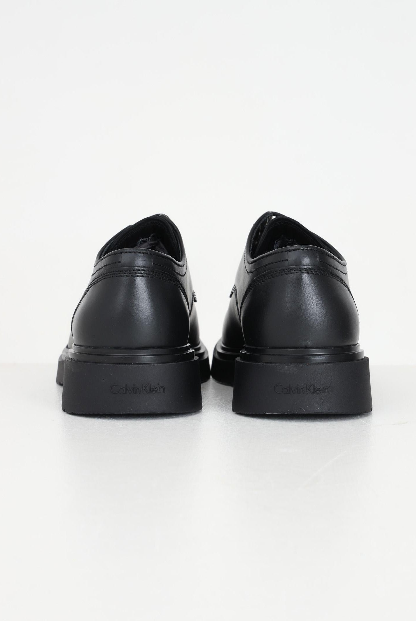 Scarpe stringate nere da uomo HM0HM01574BEH BEH CALVIN KLEIN JEANS