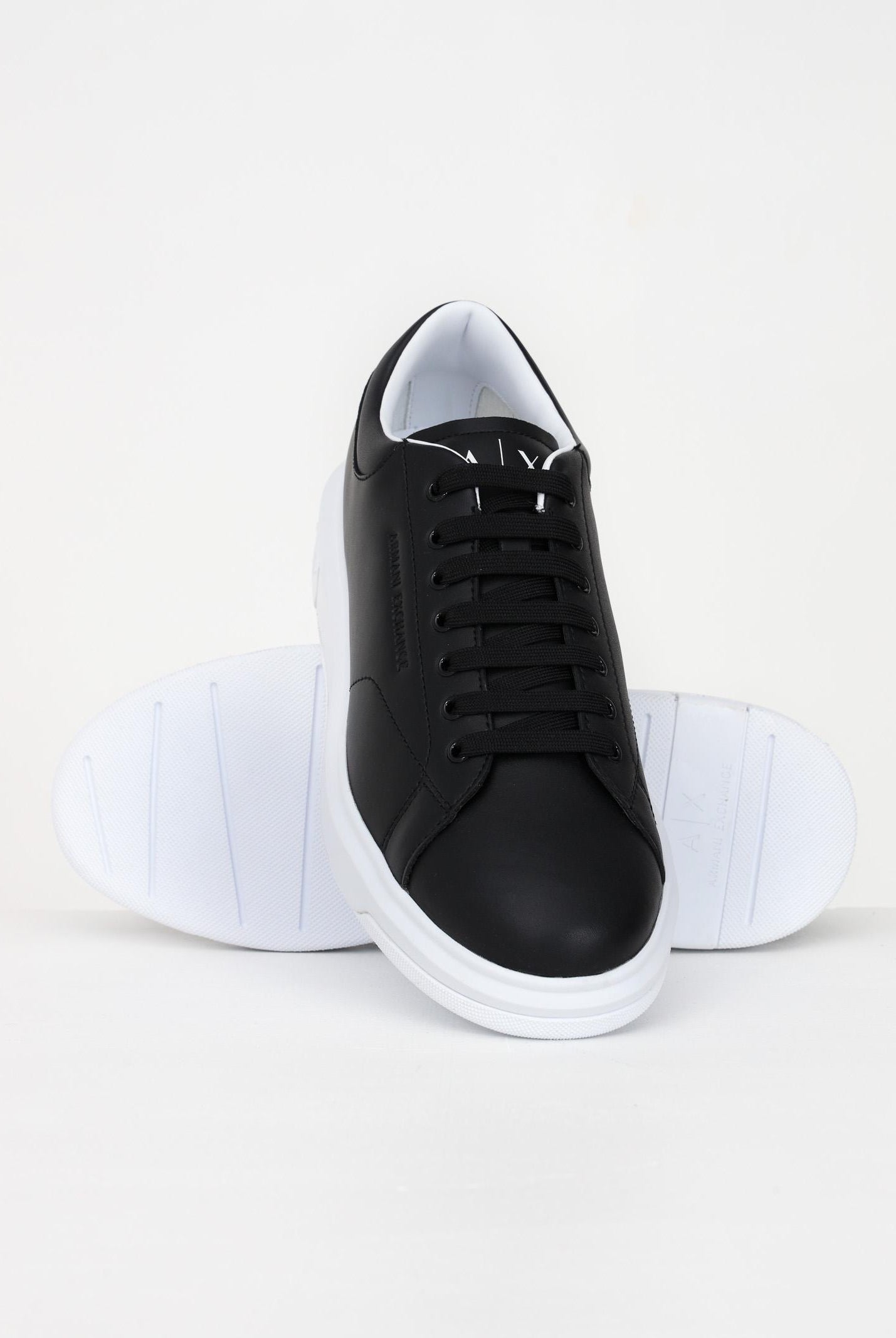ARMANI EXCHANGE Sneakers nere da uomo con logo XUX123XV534 00002 ARMANI EXCHANGE